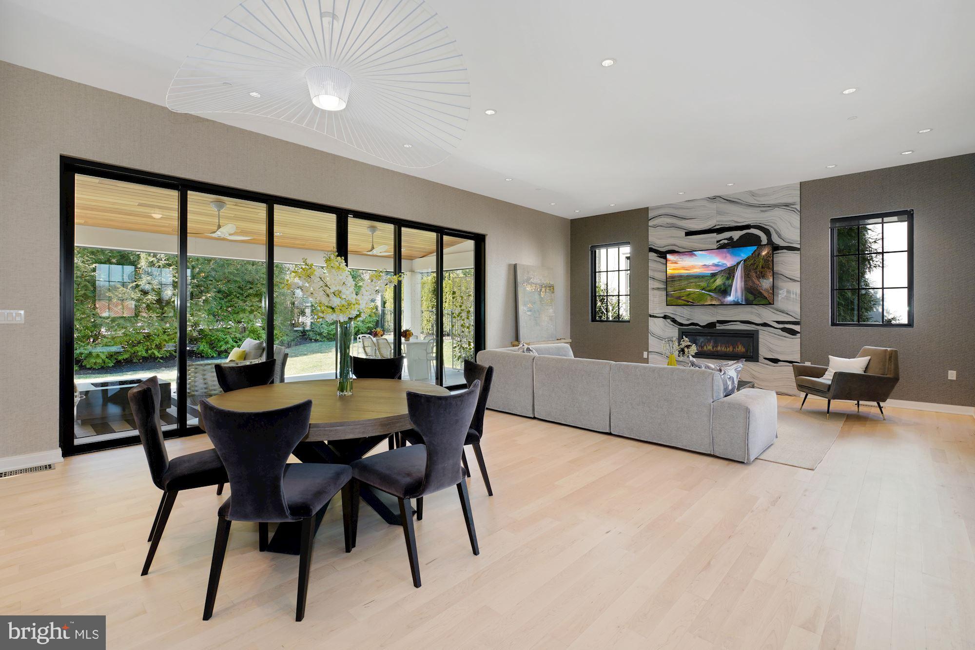 PHILLIPS PARK - Residential