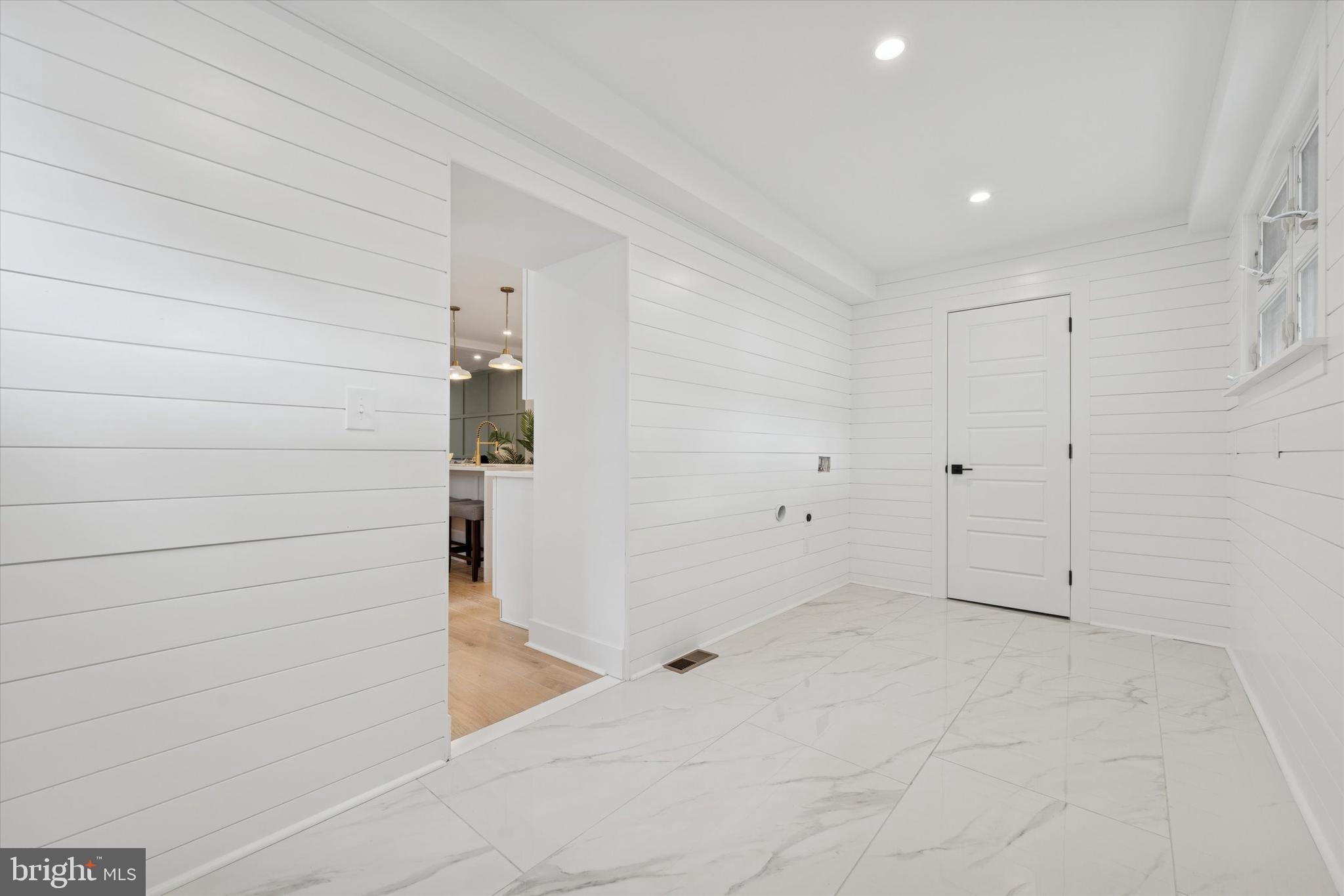 ROXBOROUGH - Residential