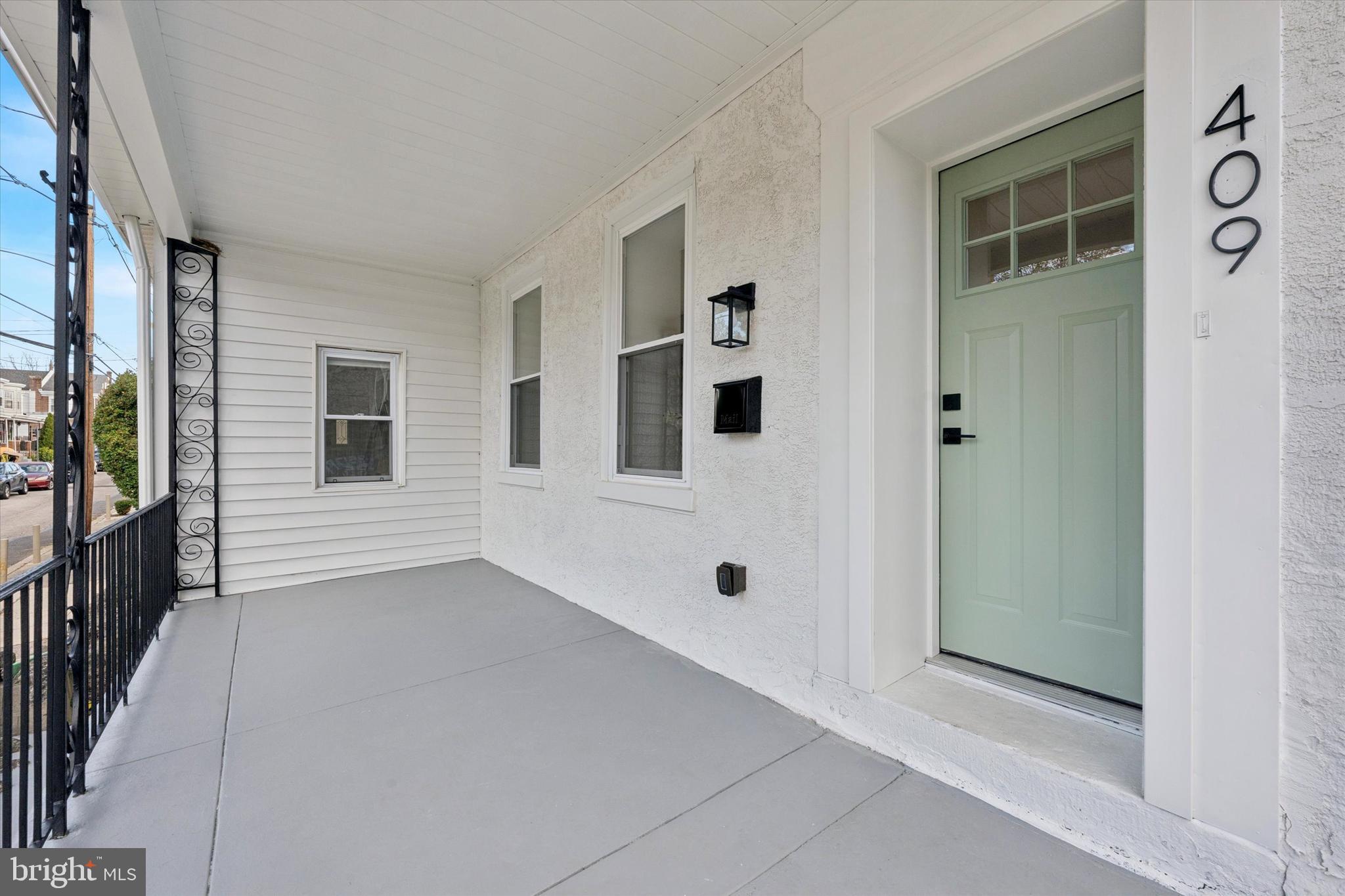 ROXBOROUGH - Residential