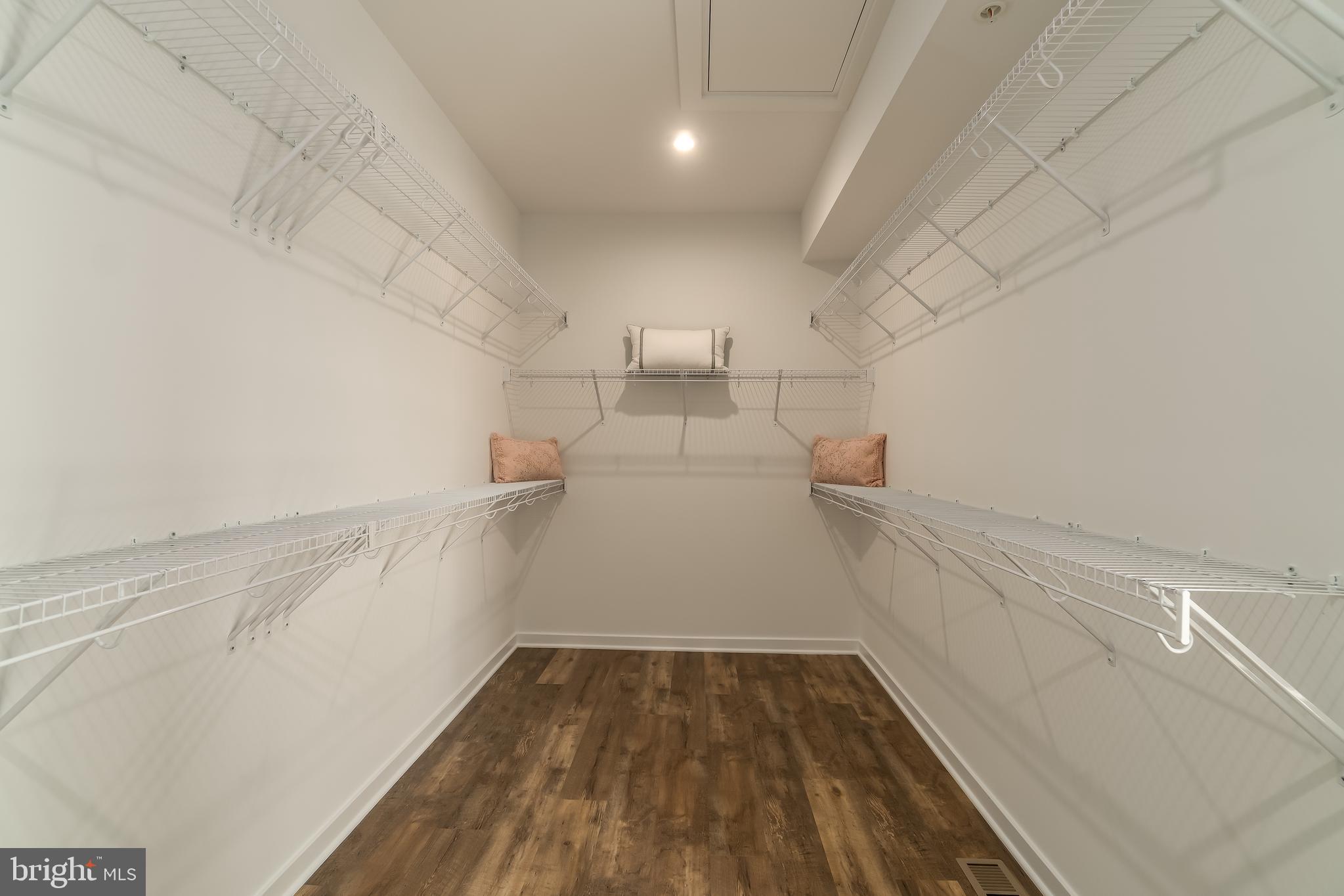 TUSCARORA VILLAGE - Residential