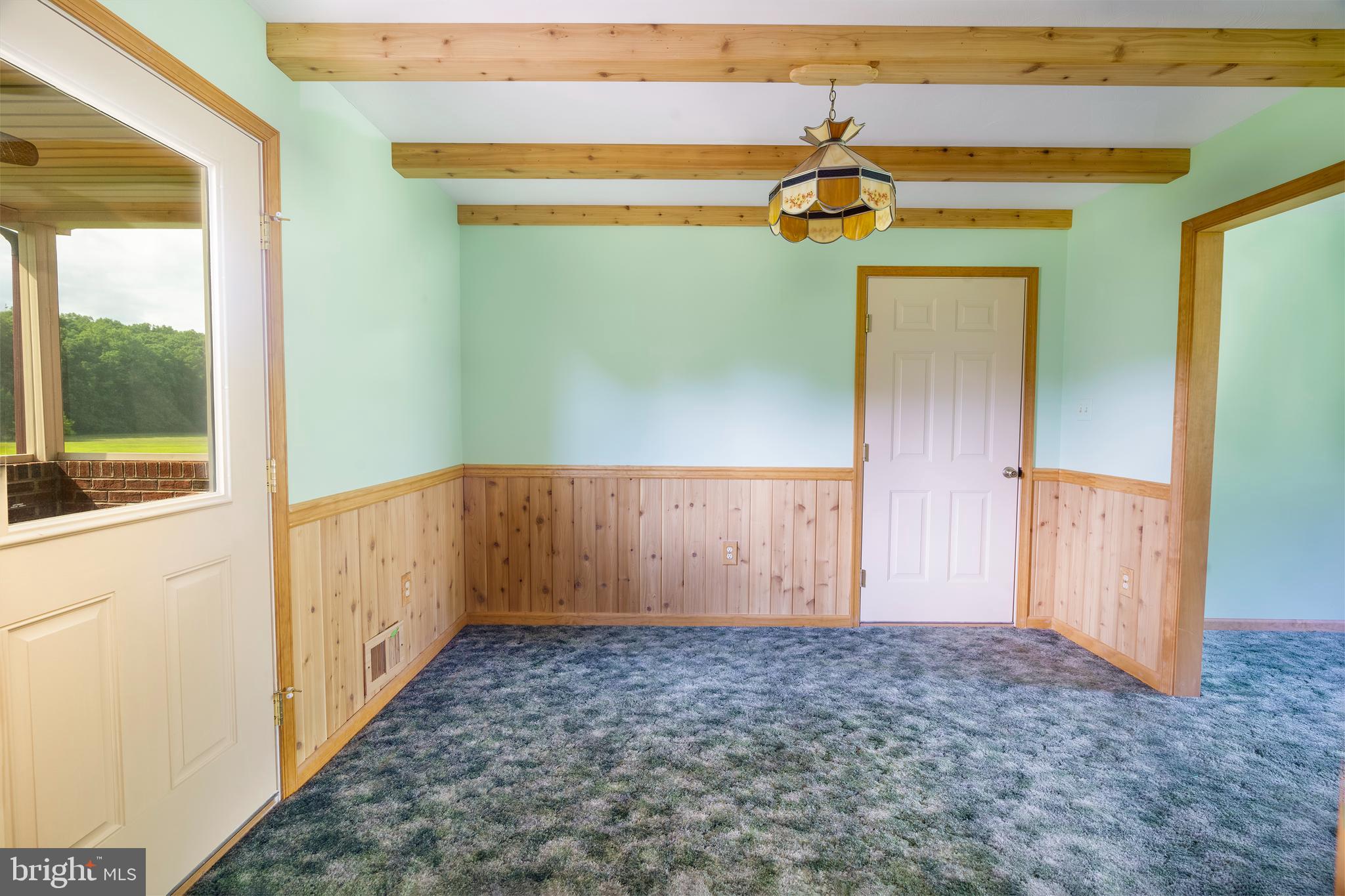 WINDSOR FARMS - Residential