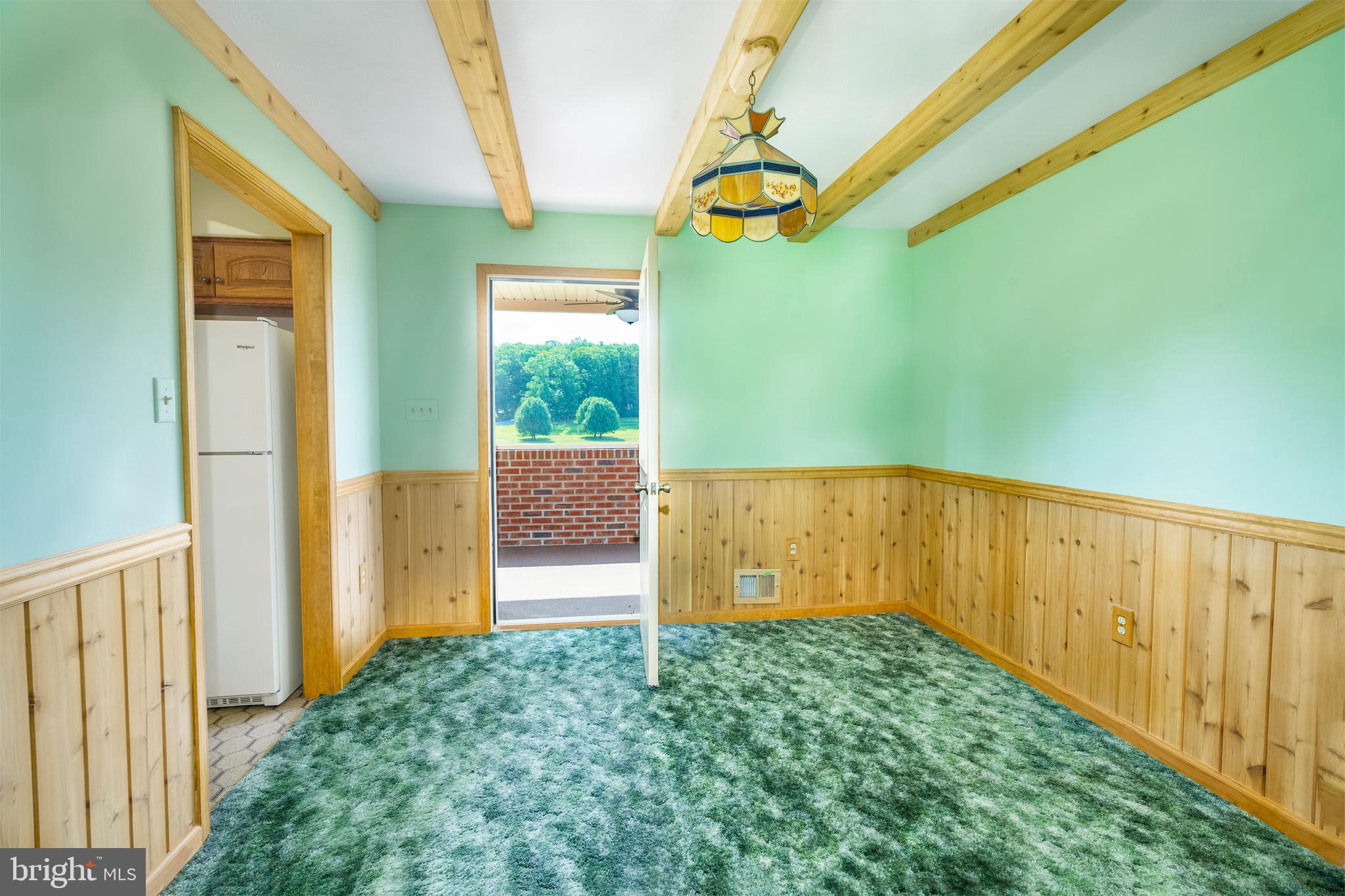 WINDSOR FARMS - Residential