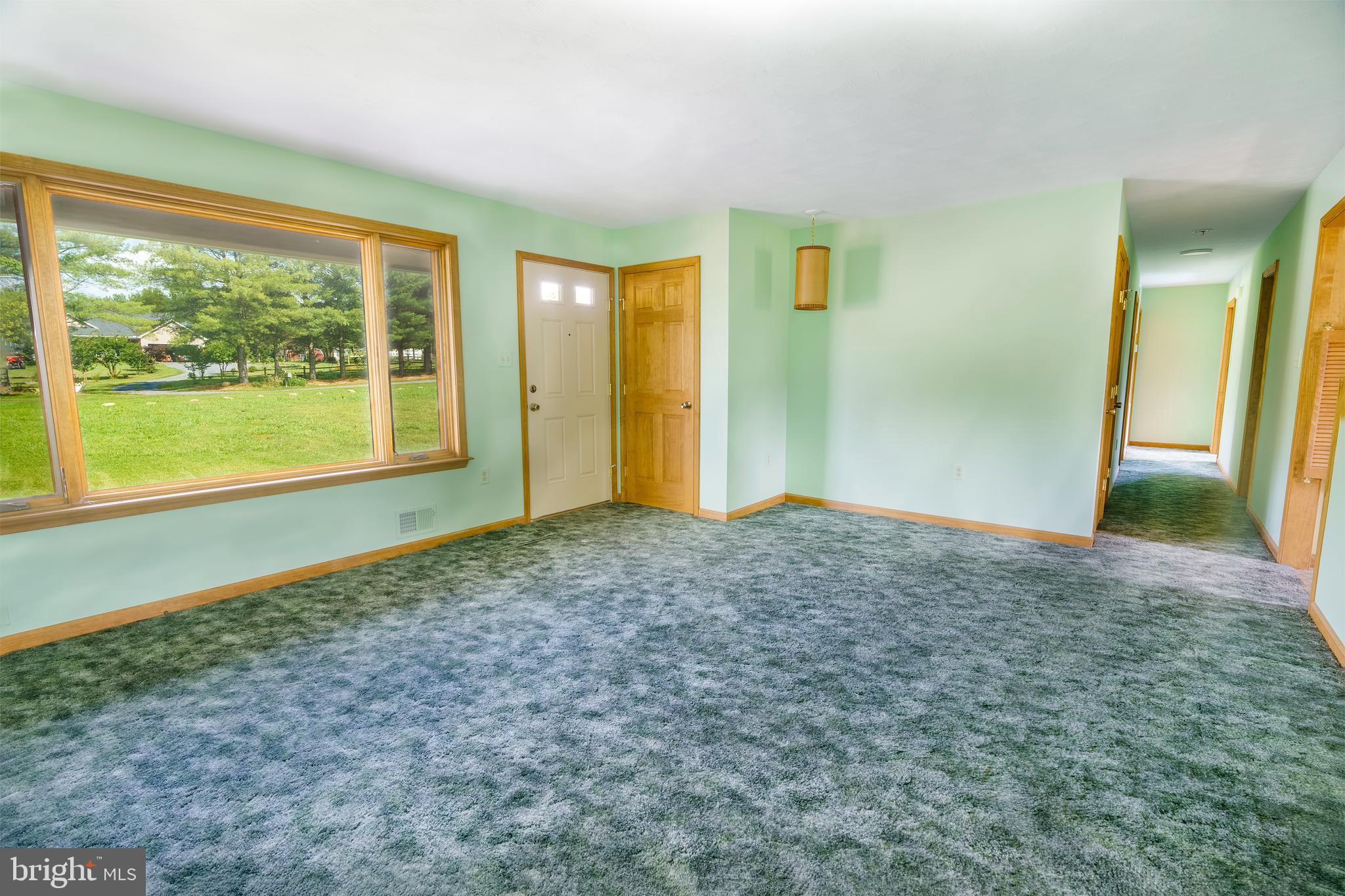 WINDSOR FARMS - Residential