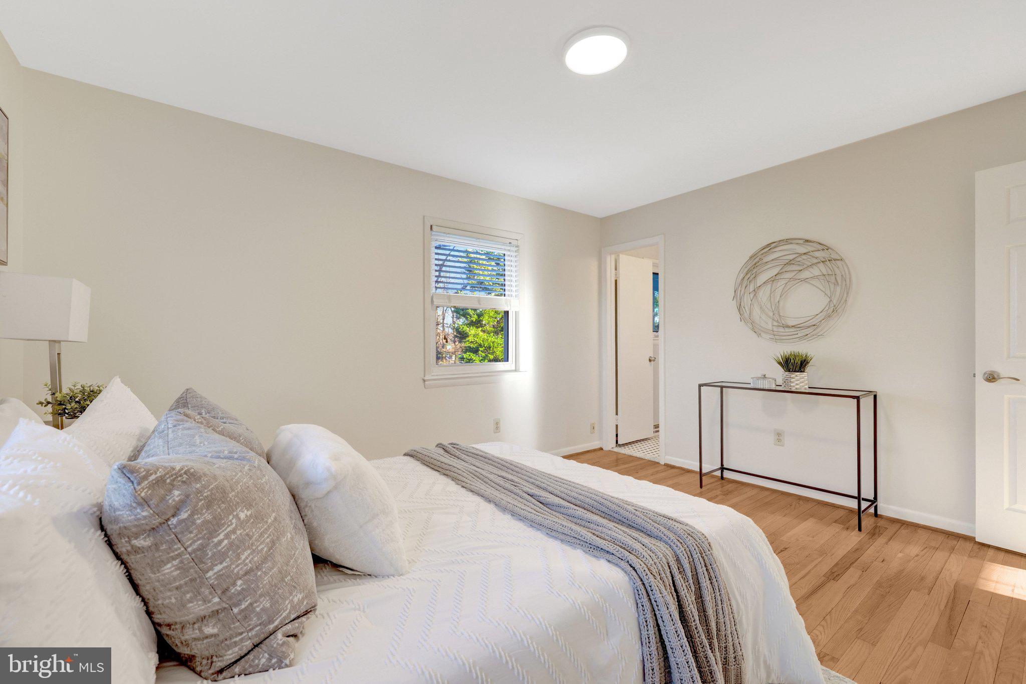 EASTBRIAR - Residential