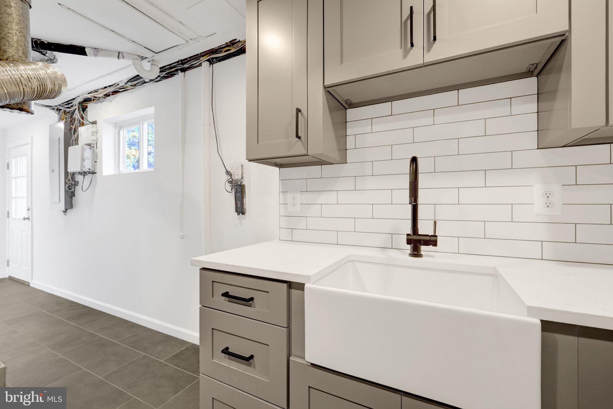 EASTBRIAR - Residential