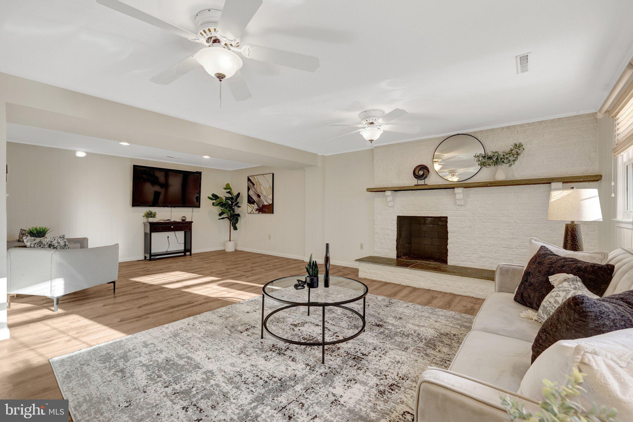 EASTBRIAR - Residential