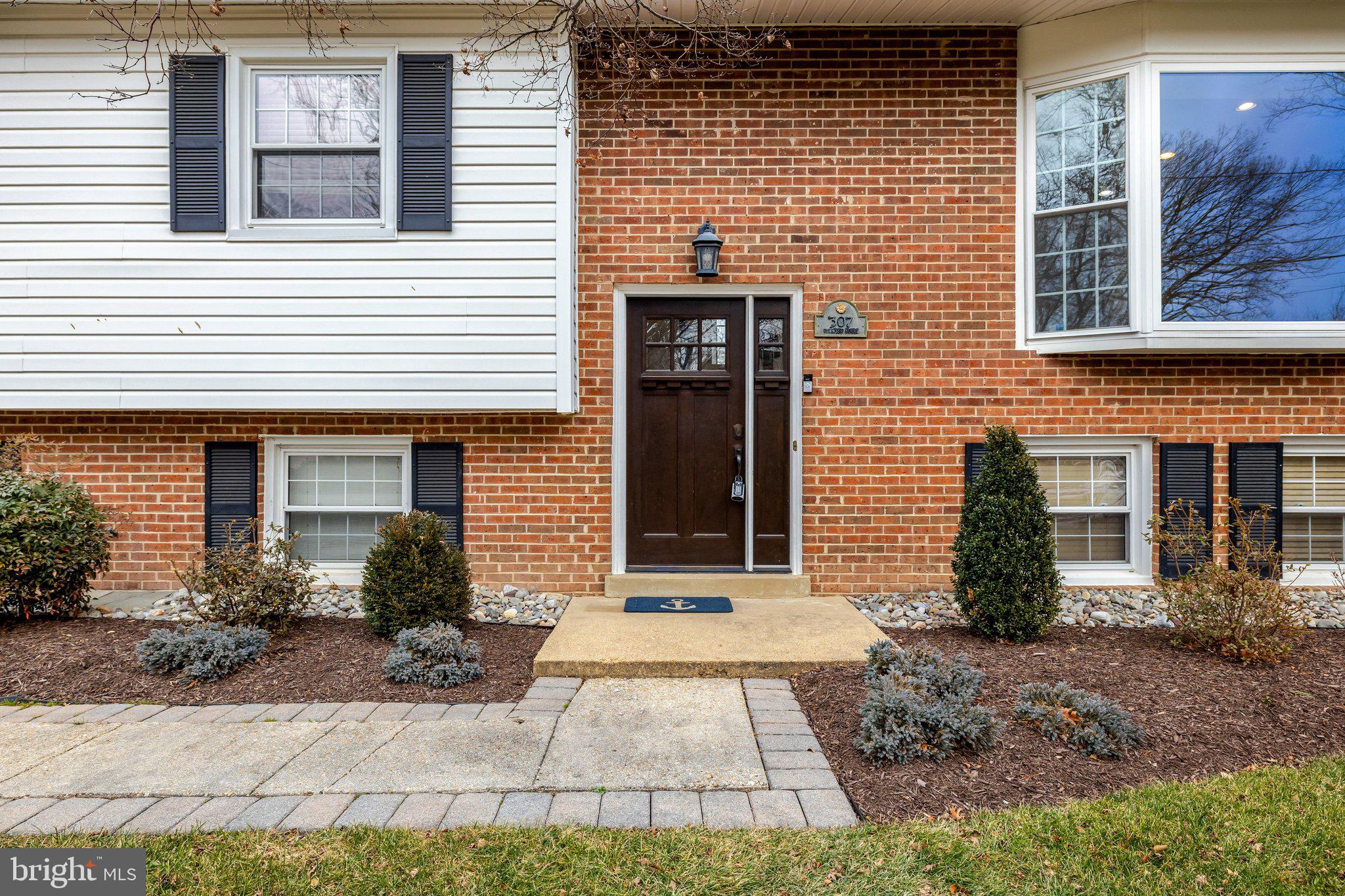 EASTBRIAR - Residential