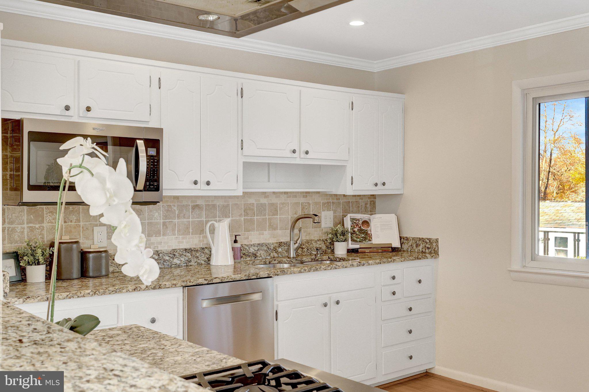 EASTBRIAR - Residential