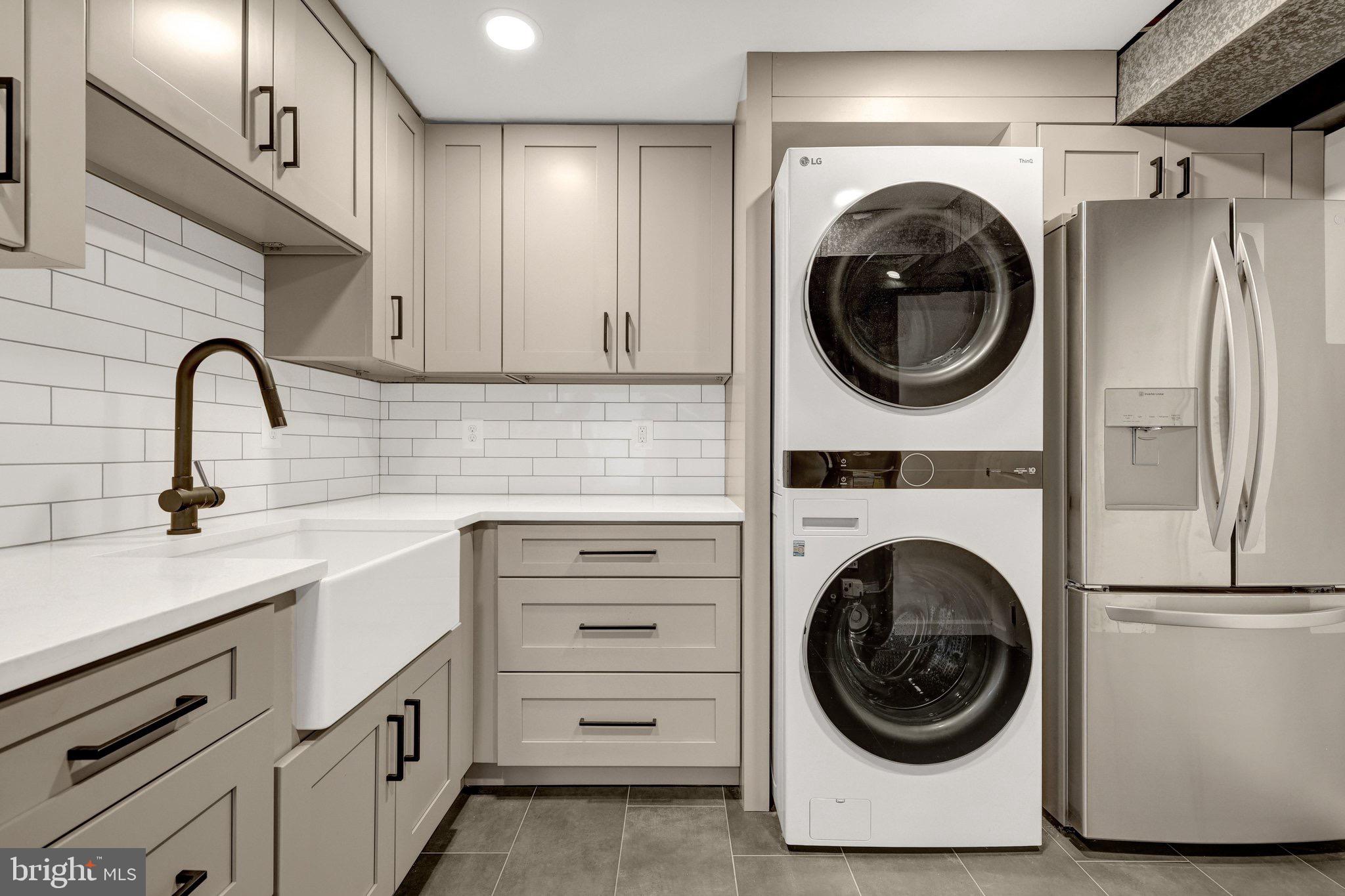 EASTBRIAR - Residential