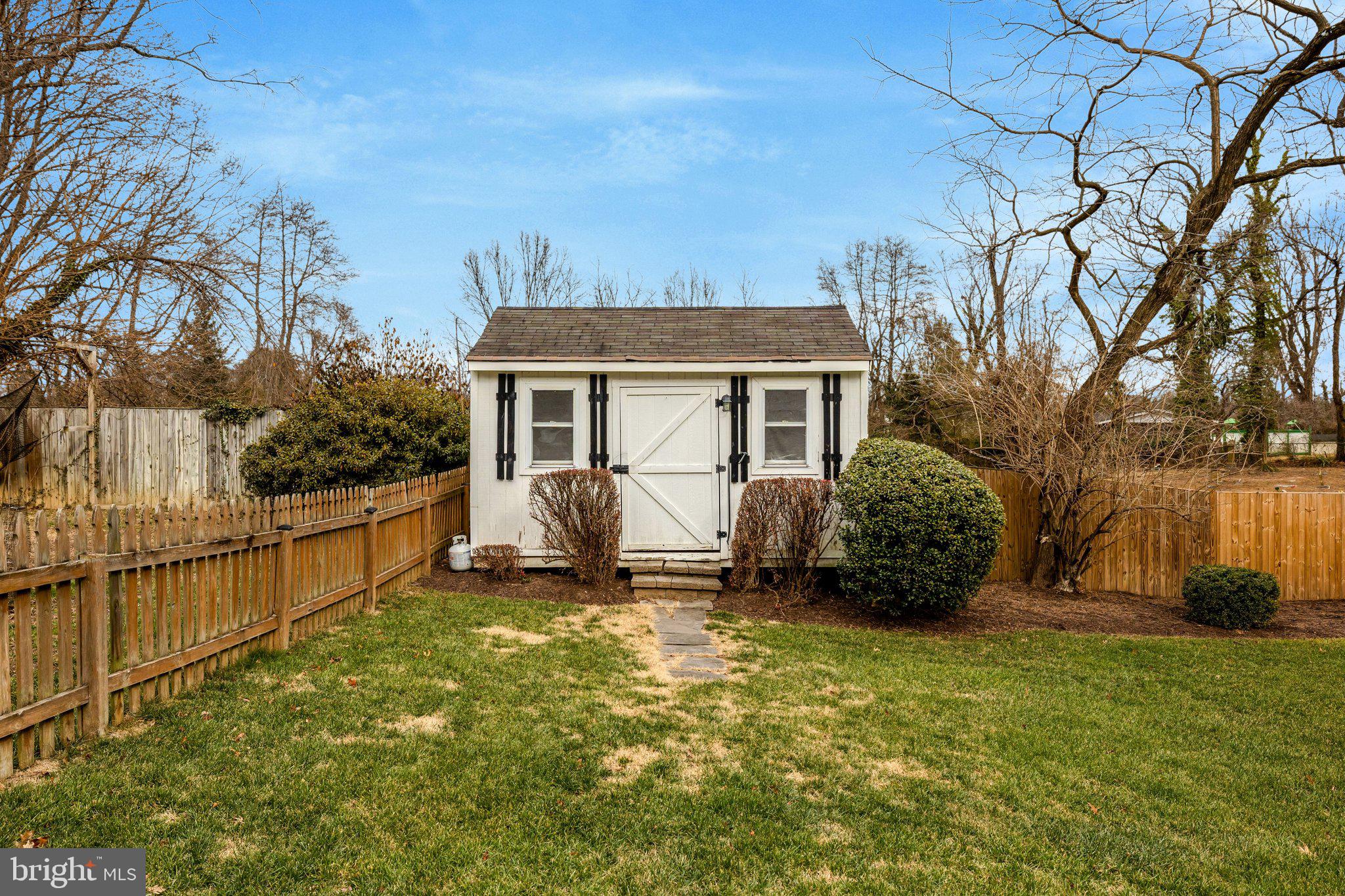 EASTBRIAR - Residential