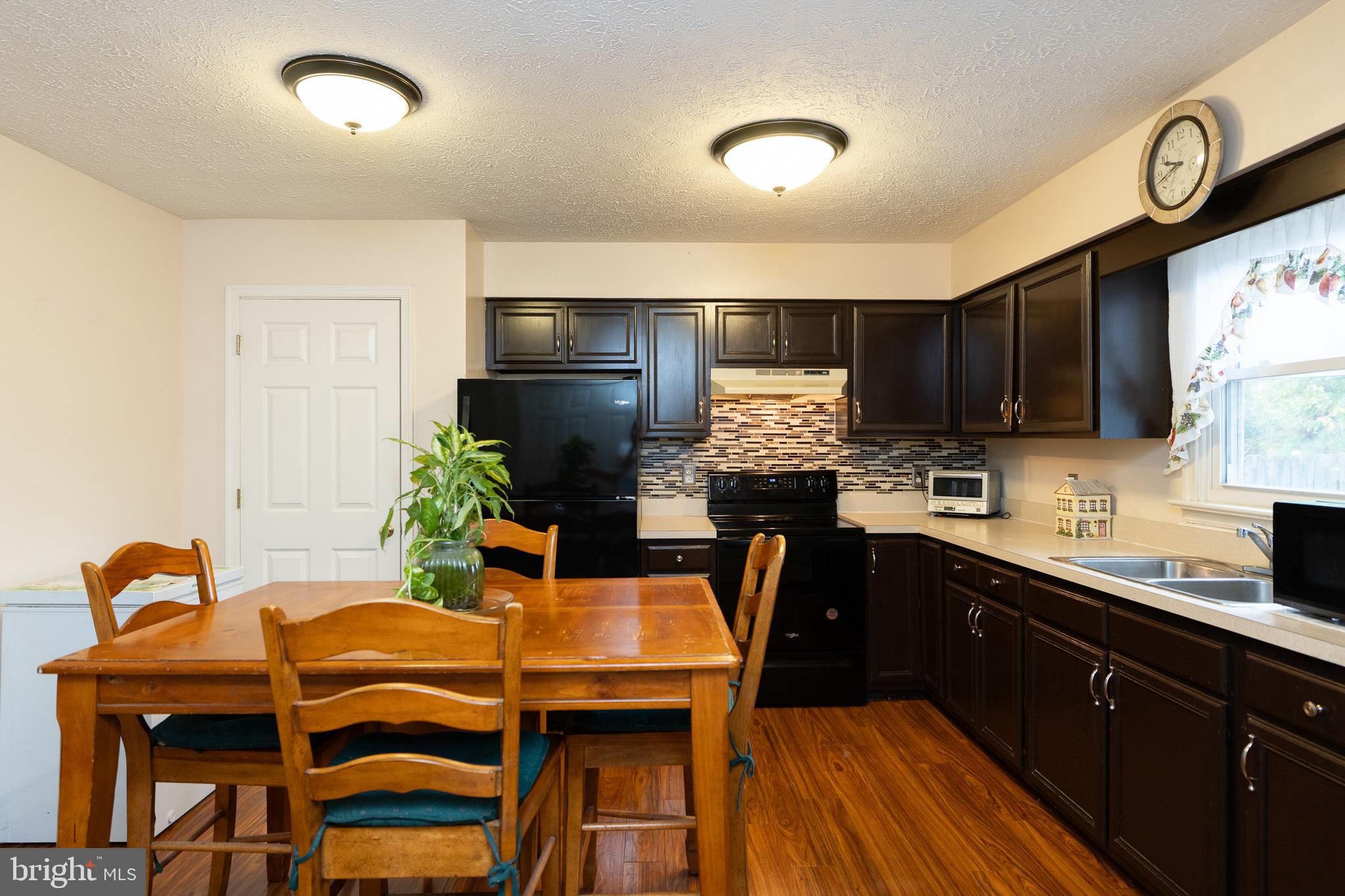 FREDERICKTOWNE TOWNHOUSE - Residential