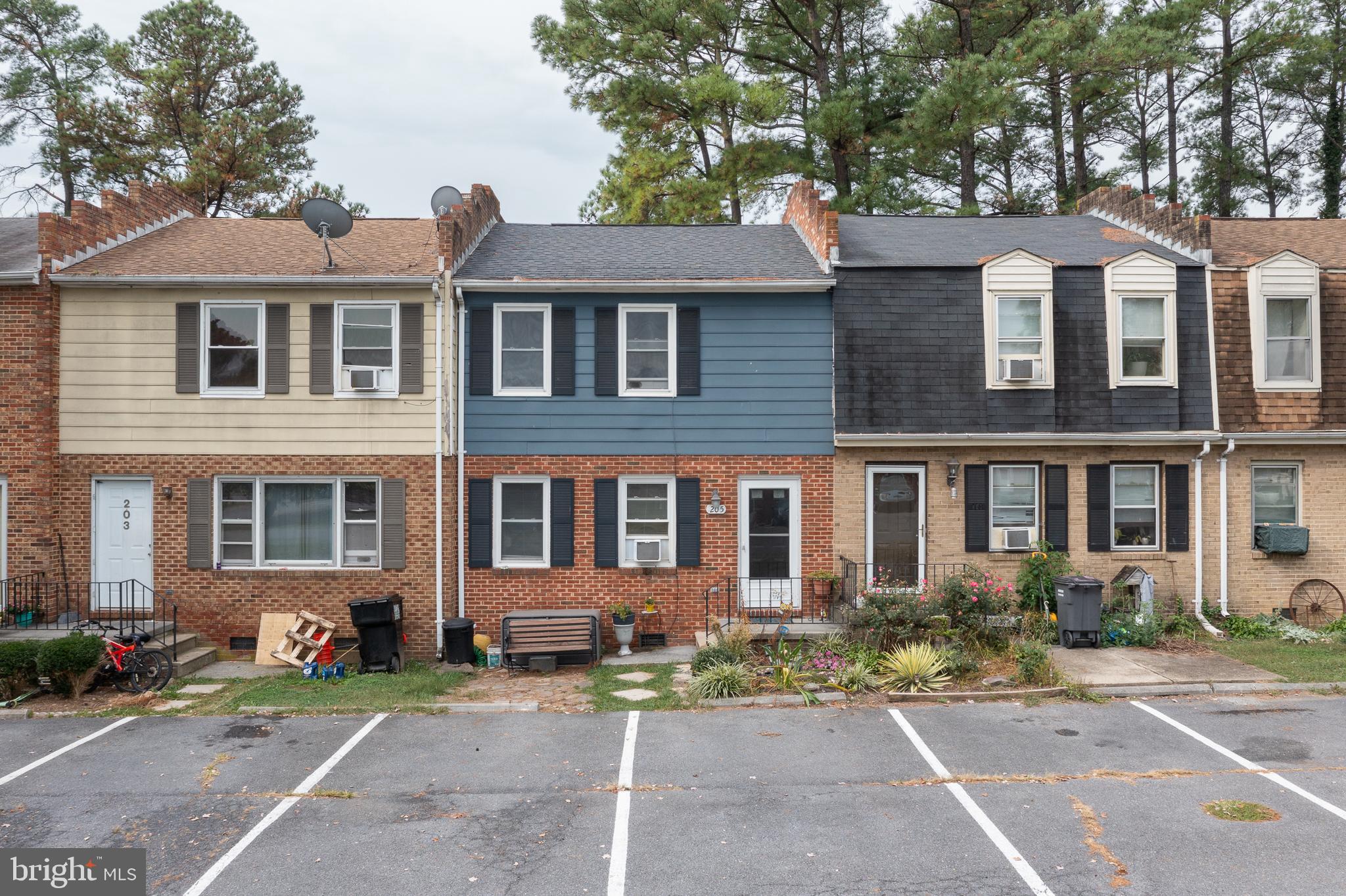 FREDERICKTOWNE TOWNHOUSE - Residential