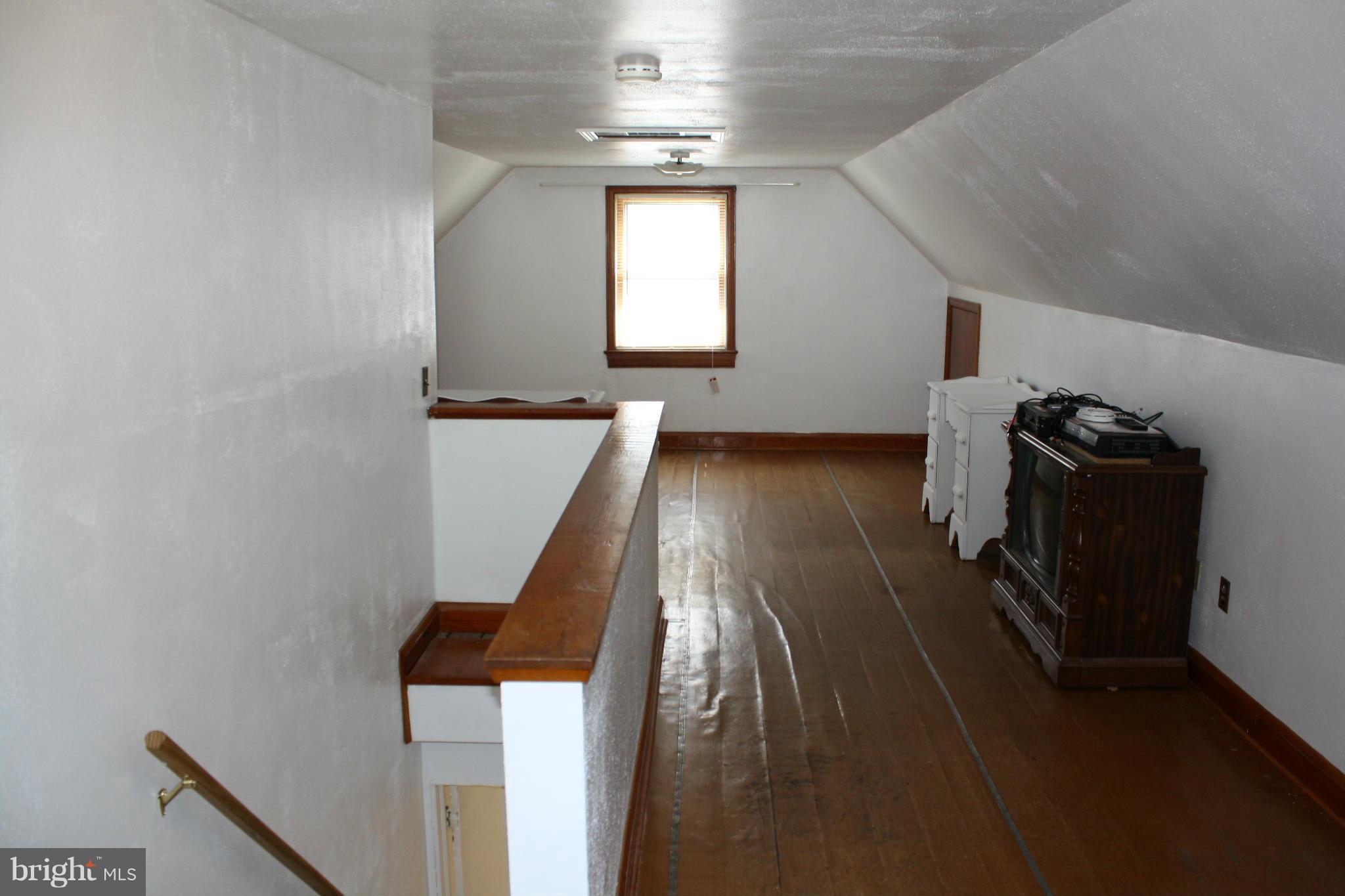 EASTERN TERRACE - Residential