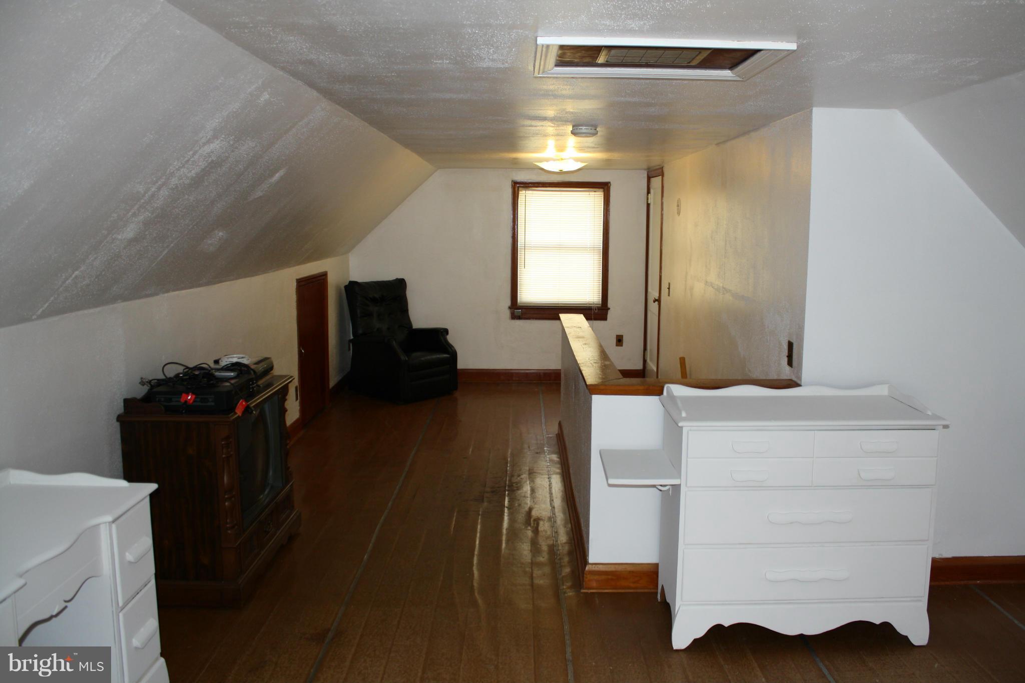 EASTERN TERRACE - Residential