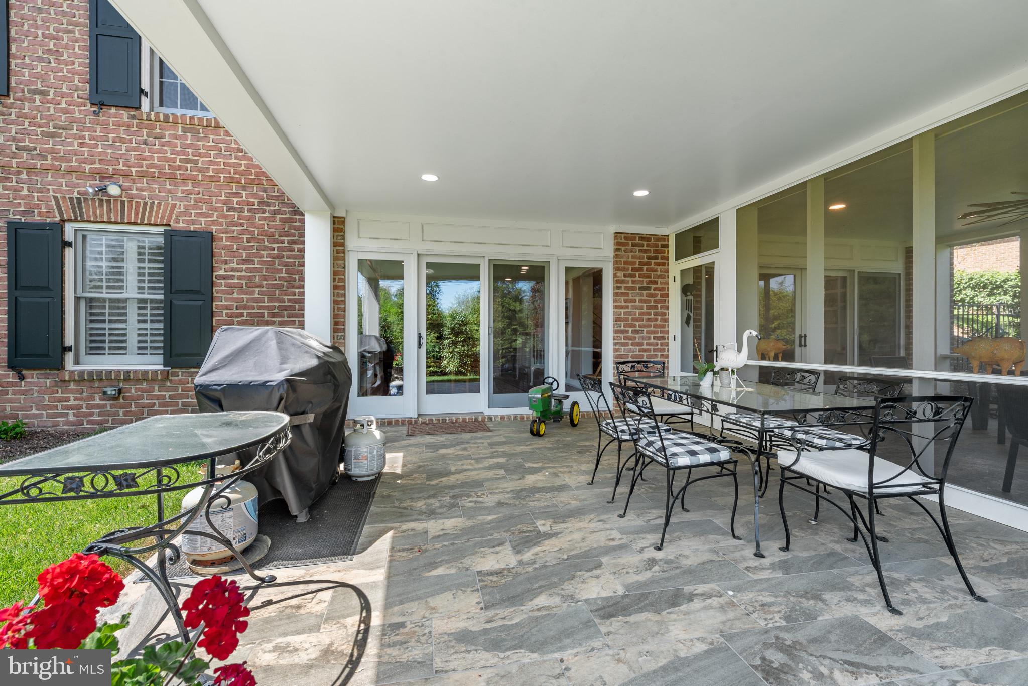 BRIGHTWOOD - Residential