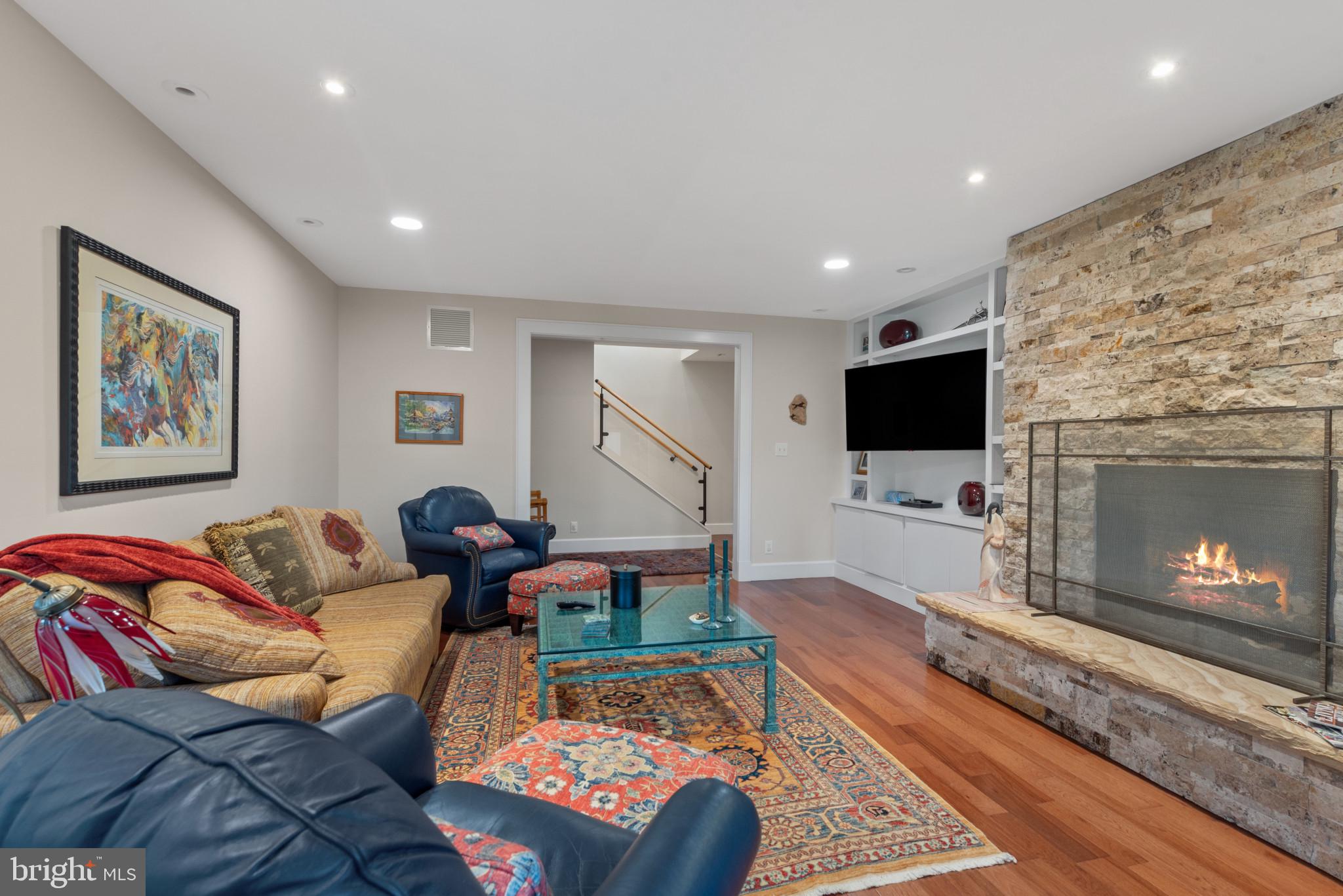 BRIGHTWOOD - Residential