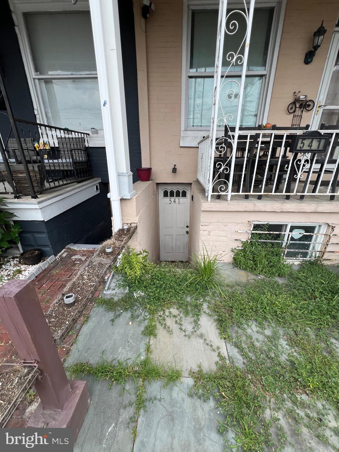541 SPRING STREET