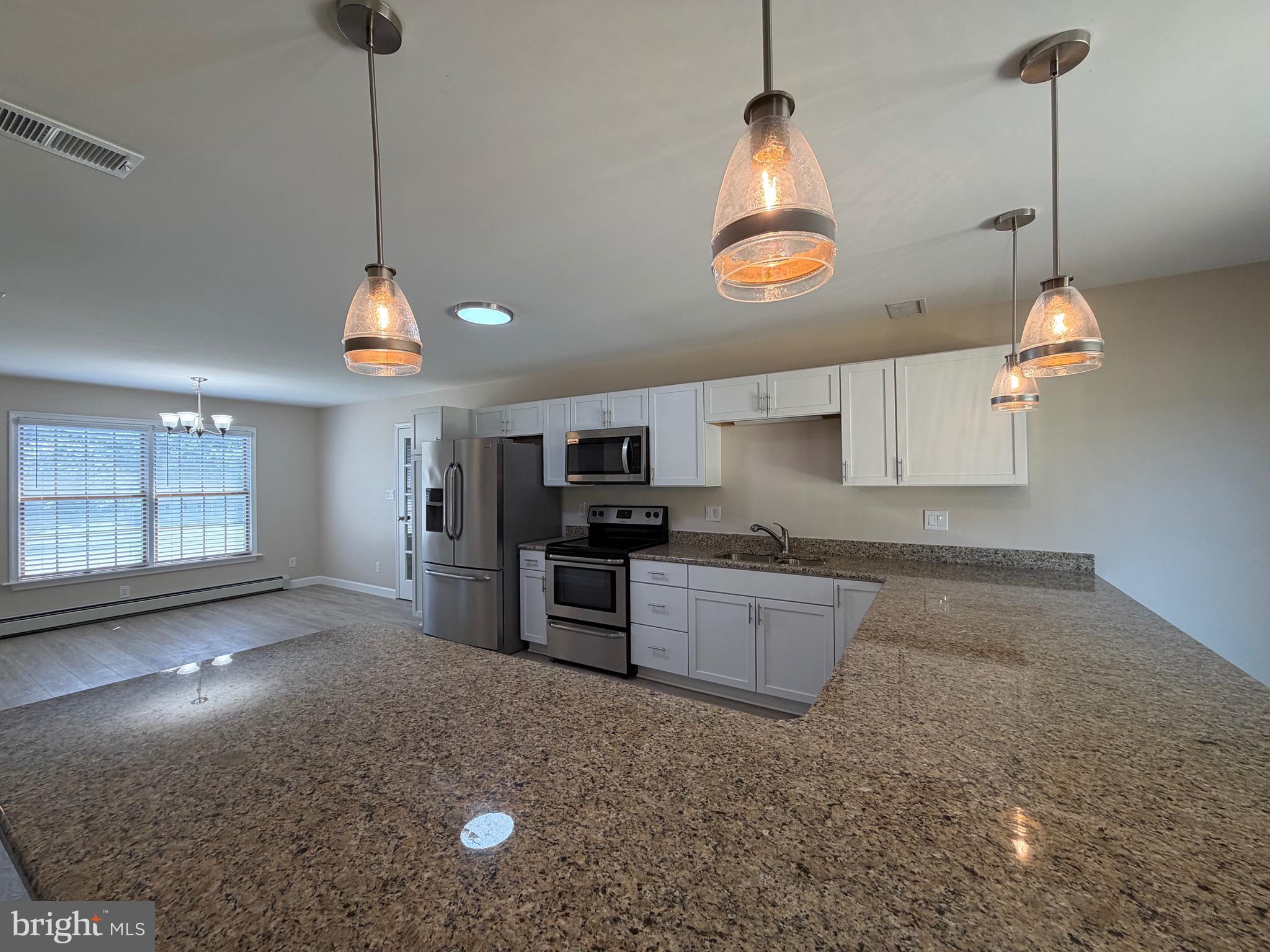 805 ANTRIM LANE