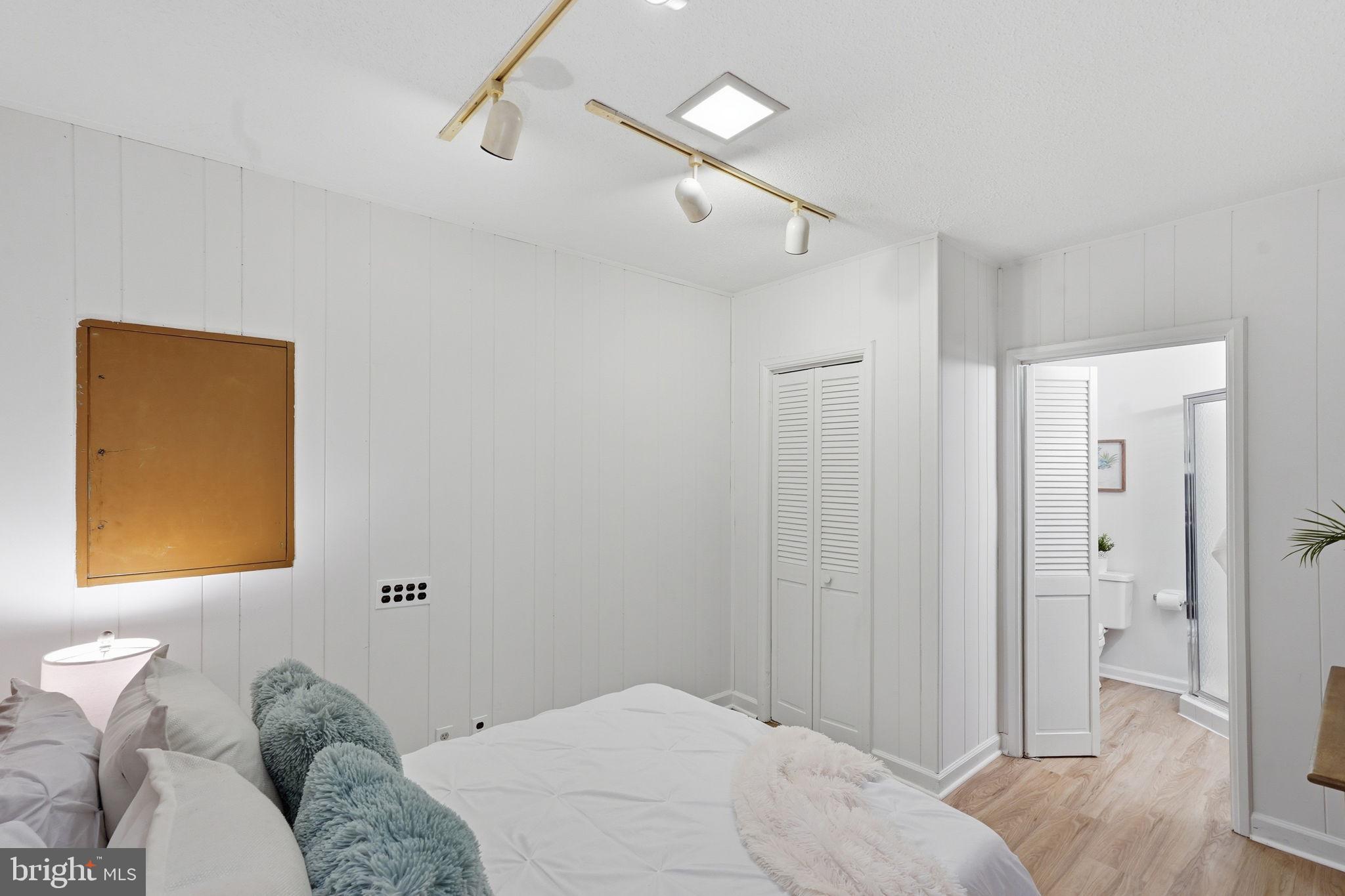 FAIRLINGTON VILLAGES - Residential