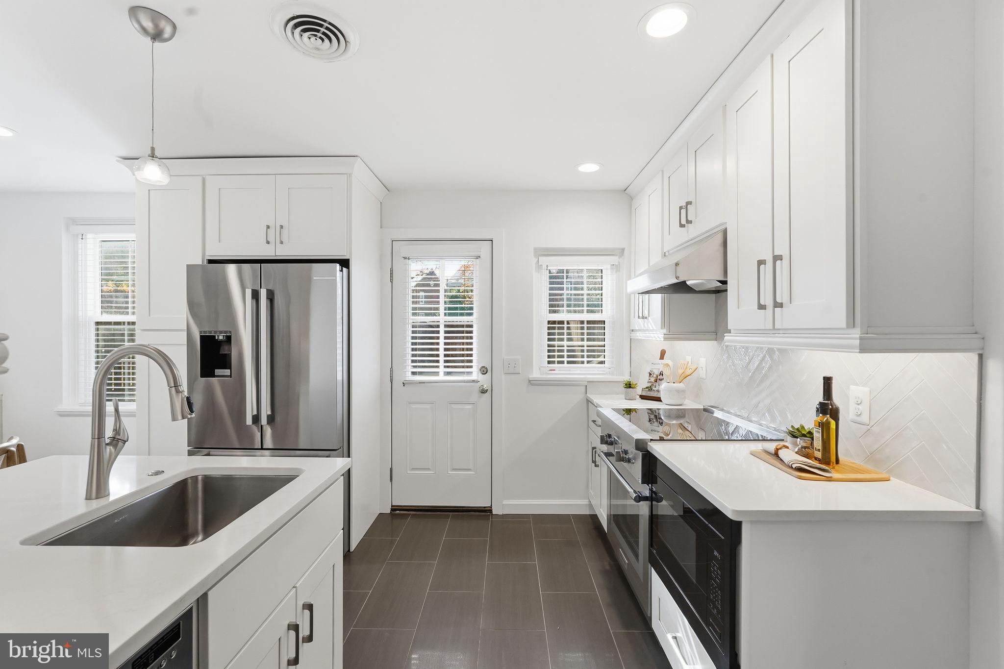 FAIRLINGTON VILLAGES - Residential