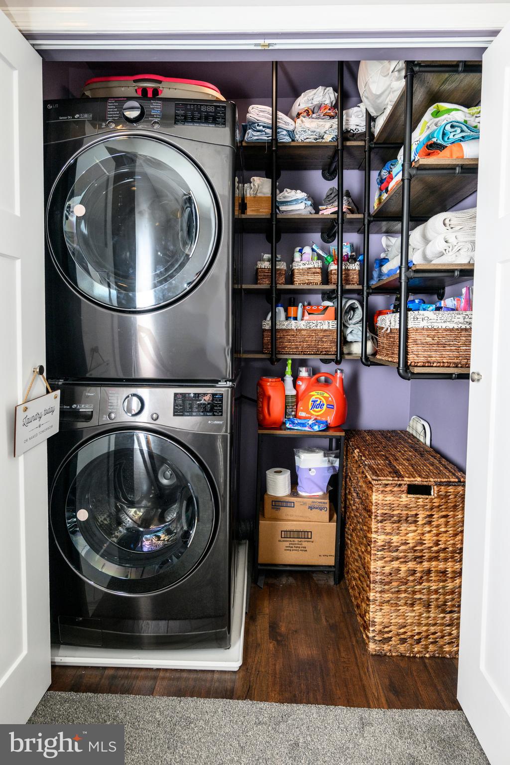 WASHINGTON SQUARE - Residential