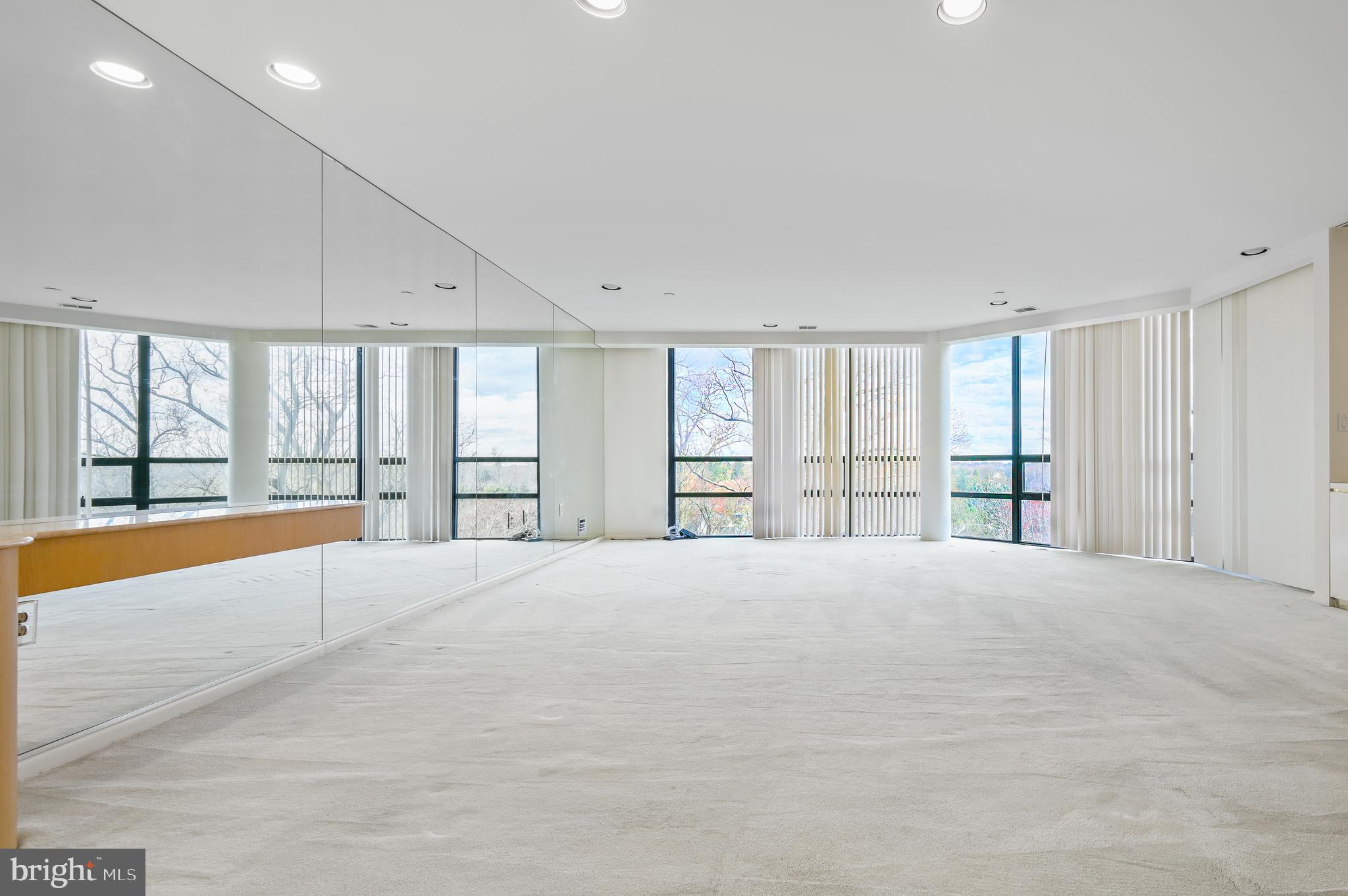 PAVILION IN THE PARK - Residential