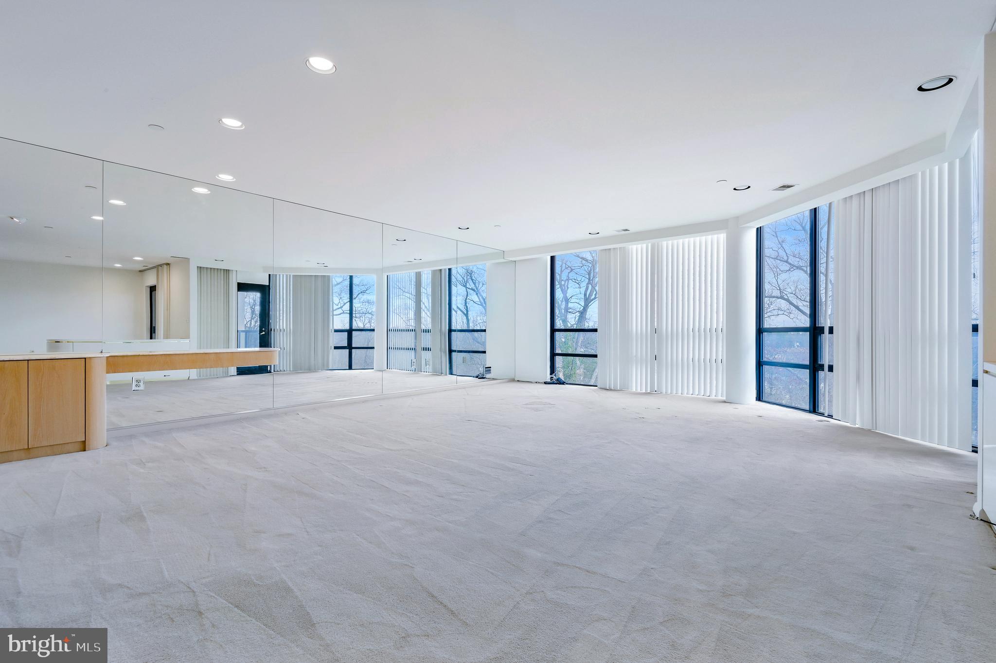 PAVILION IN THE PARK - Residential