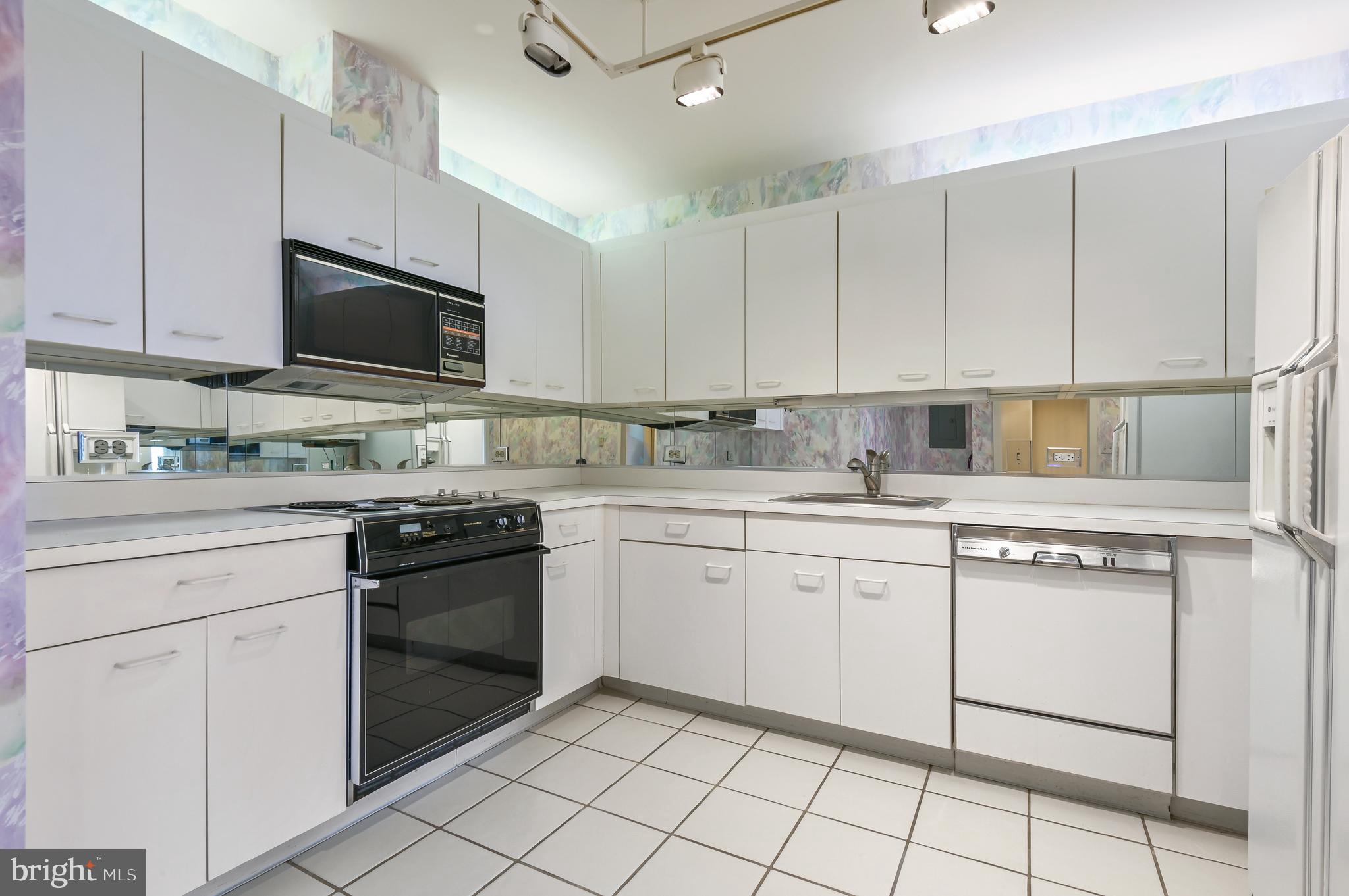 PAVILION IN THE PARK - Residential