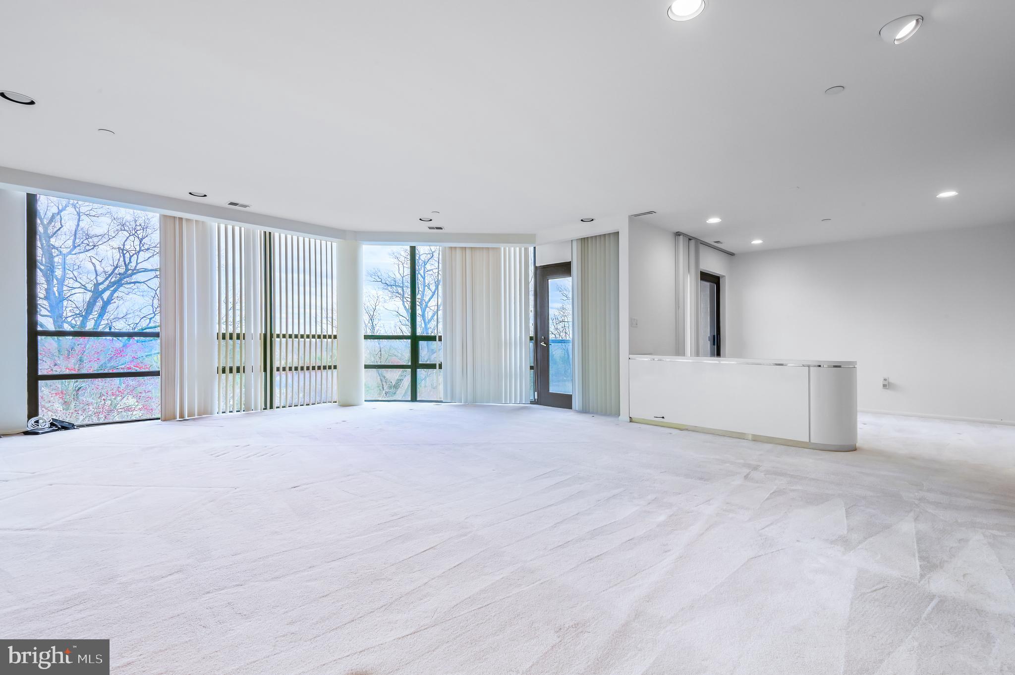 PAVILION IN THE PARK - Residential