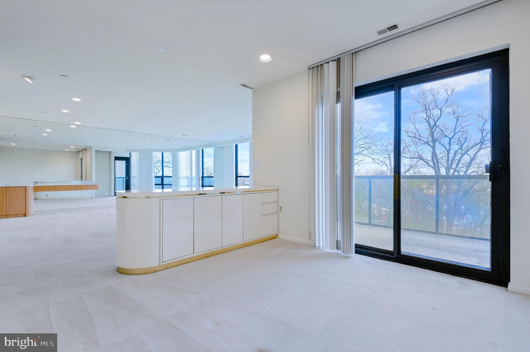 PAVILION IN THE PARK - Residential