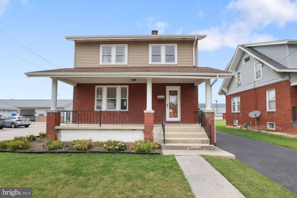 Photo of 930 York Street, HANOVER, PA 17331 (MLS # PAYK2090814)