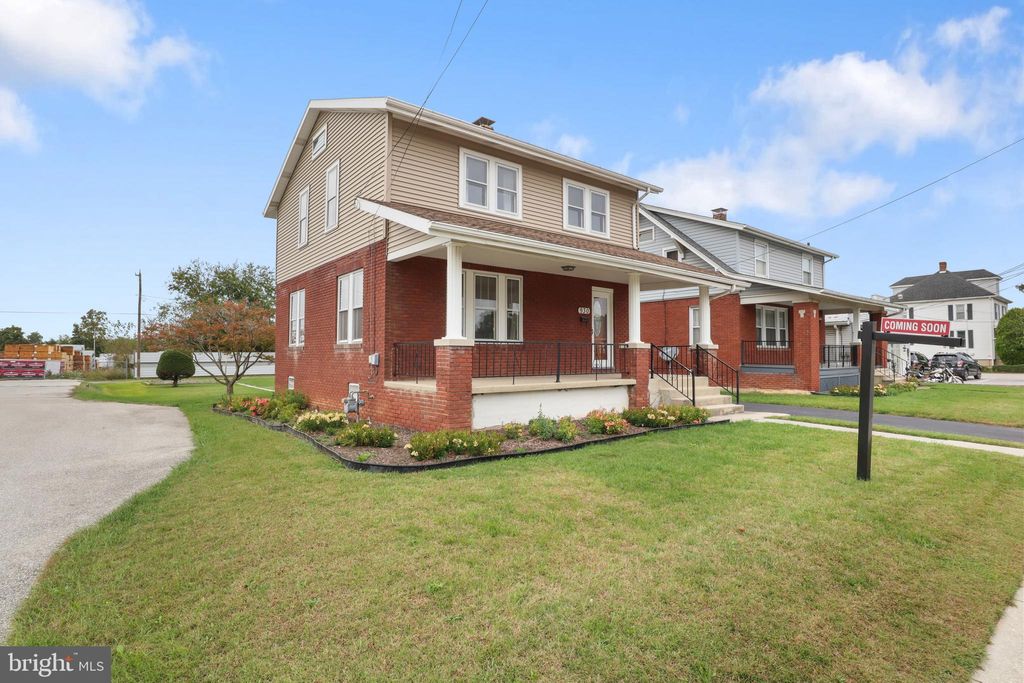 Photo of 930 York Street, HANOVER, PA 17331 (MLS # PAYK2090814)