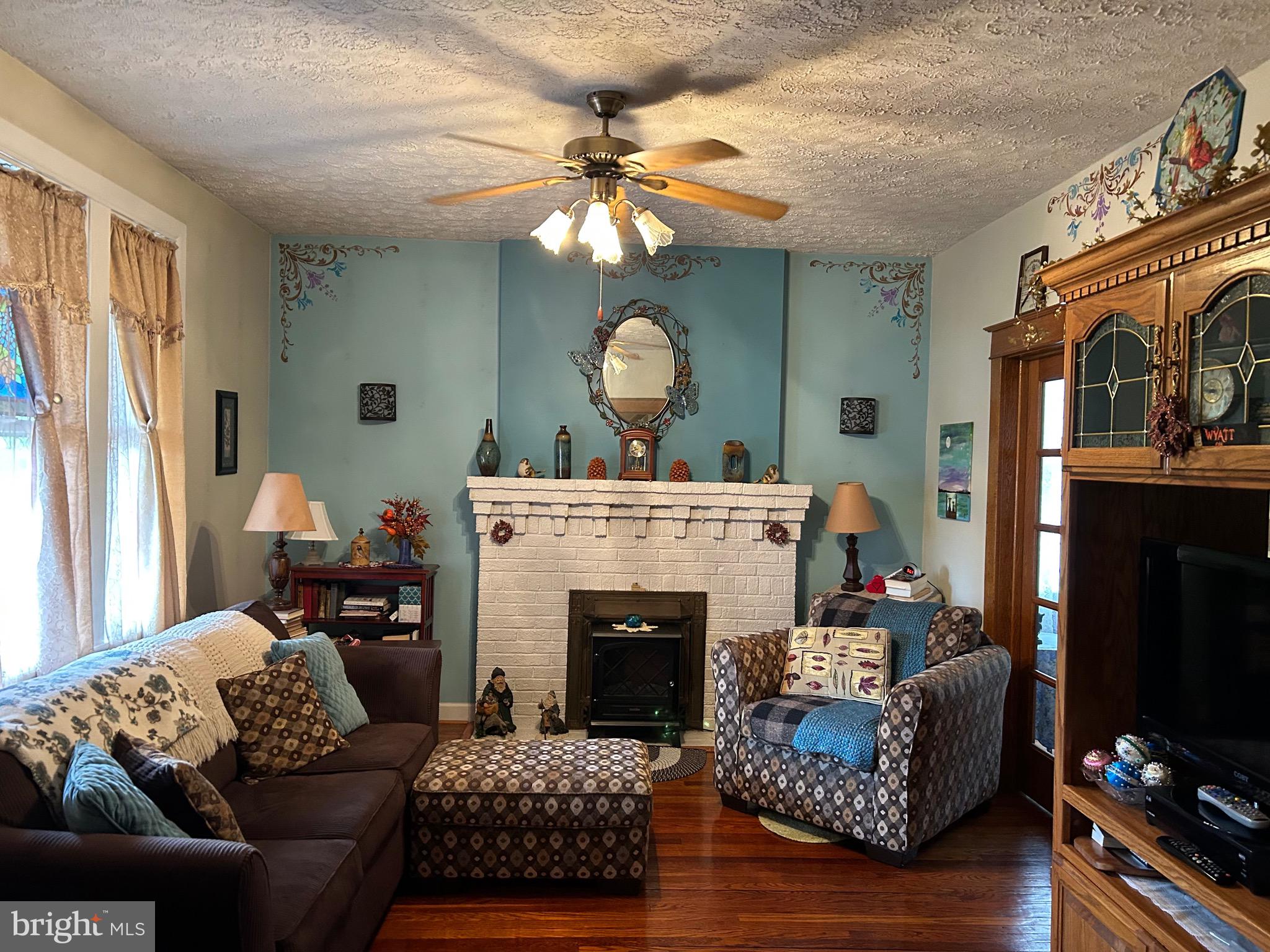 JOHNSON HEIGHTS - Residential