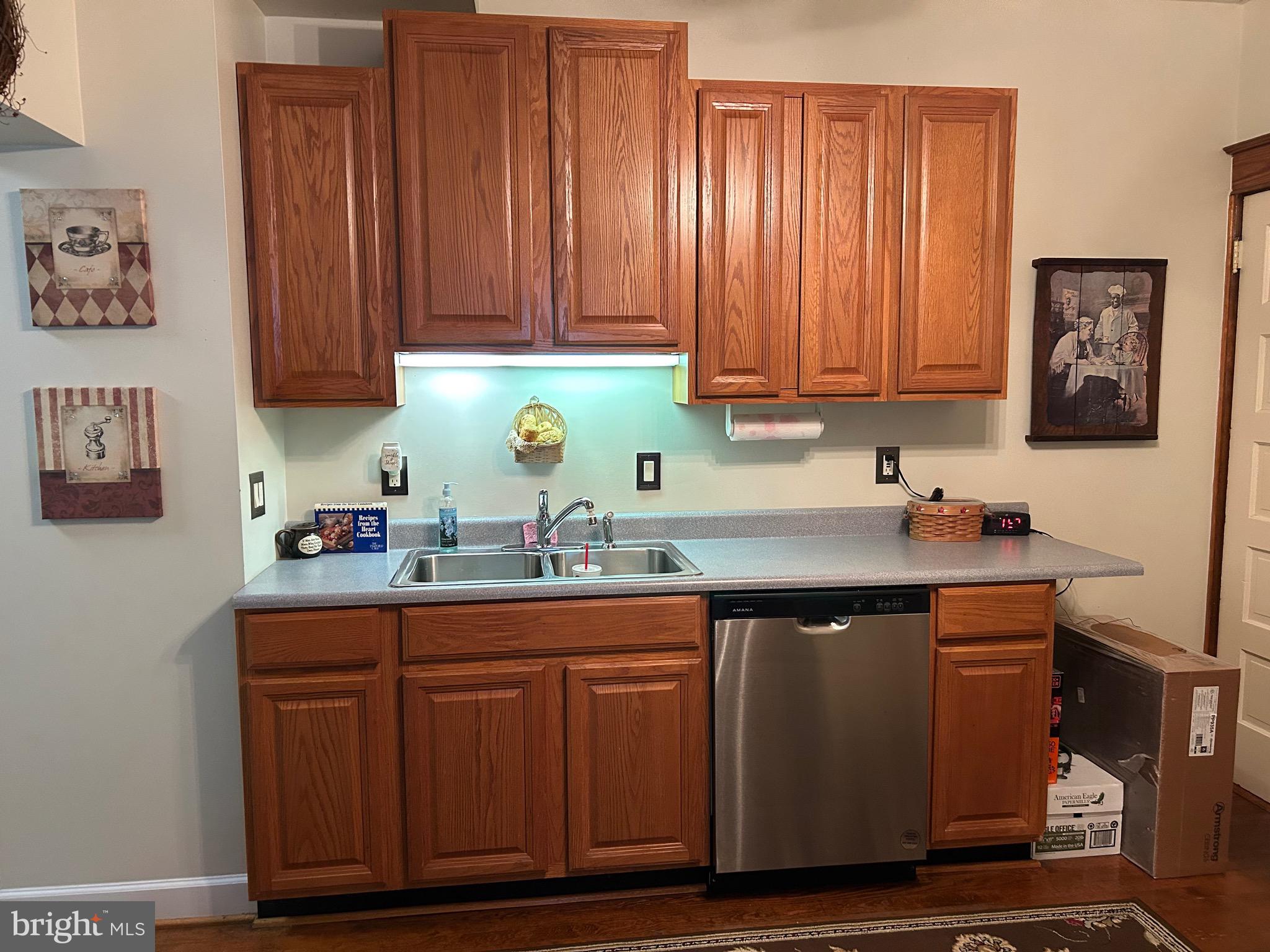 JOHNSON HEIGHTS - Residential