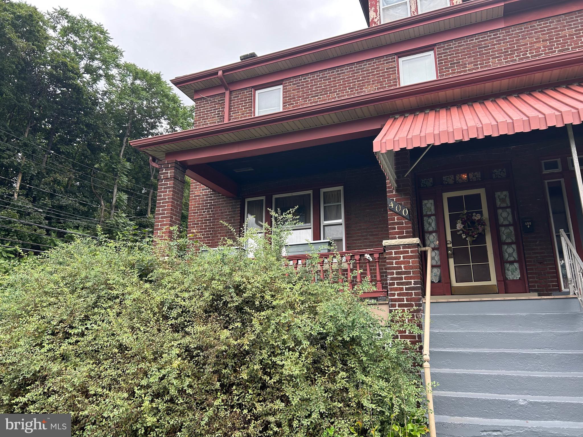 This well-maintained 3-bedroom, 1-bath home features beautiful hardwood floors throughout, a new stainless steel dishwasher and offers a private driveway for convenient off-street parking. Located just minutes from downtown, UPMC and I-68, this home provides both comfort and accessibility—perfect for commuters or anyone looking to be close to the action while enjoying a quiet, residential setting. Call today to schedule your private showing!