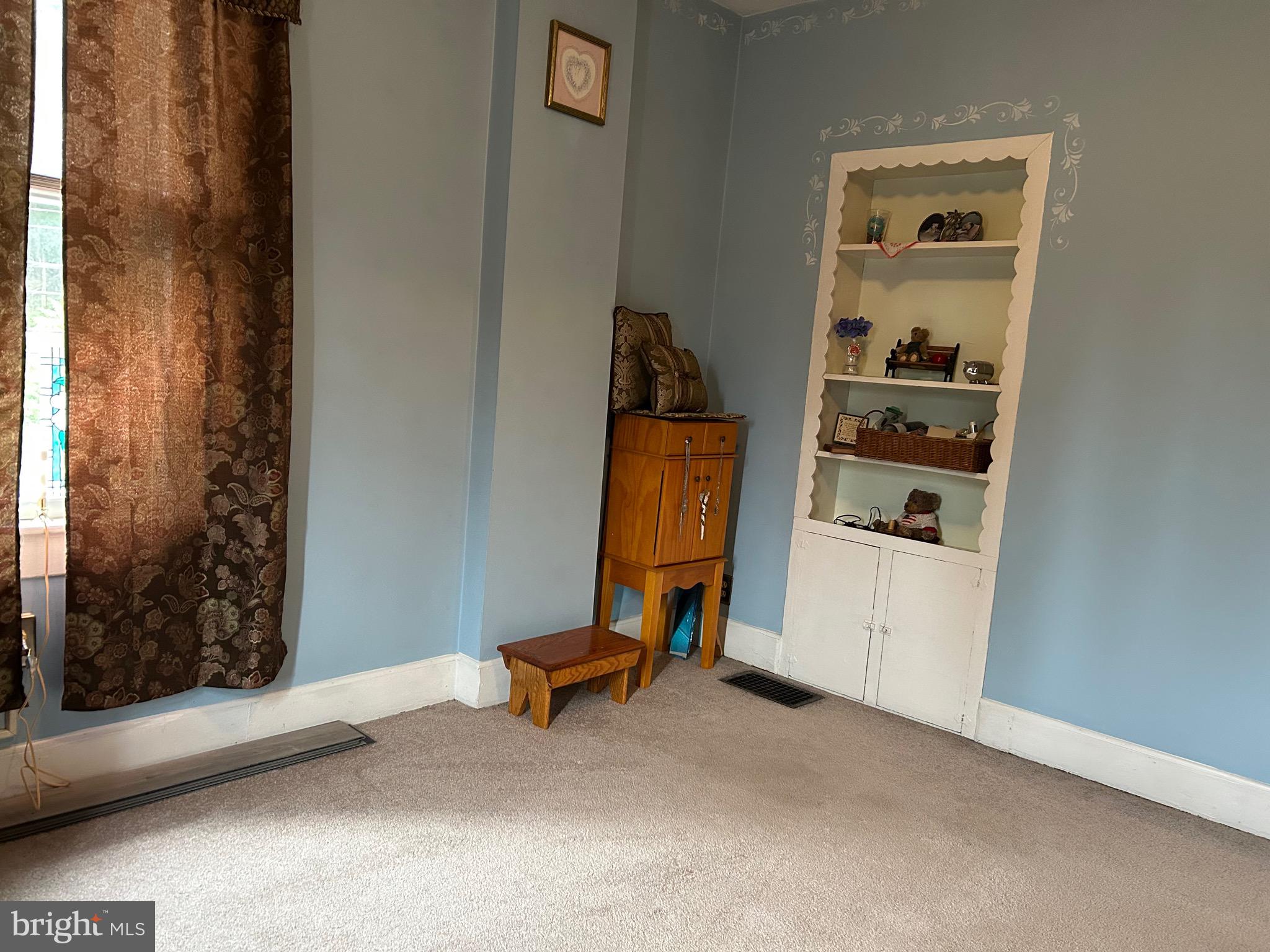 JOHNSON HEIGHTS - Residential