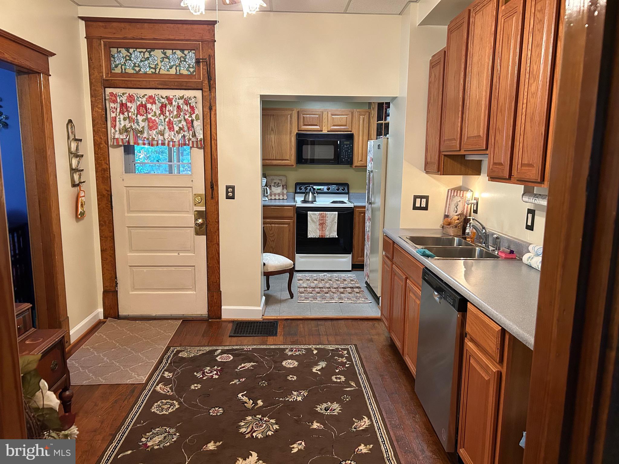 JOHNSON HEIGHTS - Residential