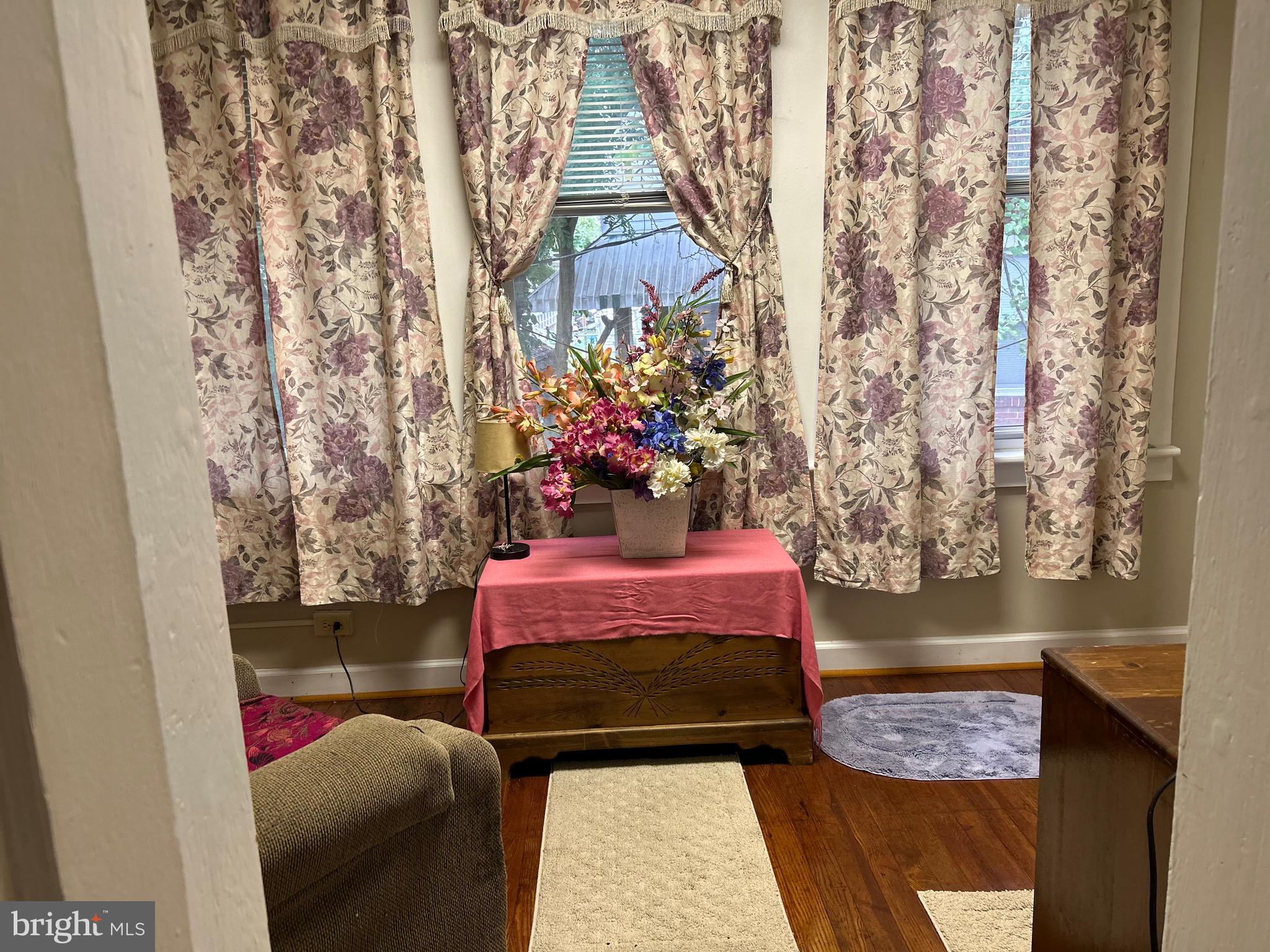 JOHNSON HEIGHTS - Residential