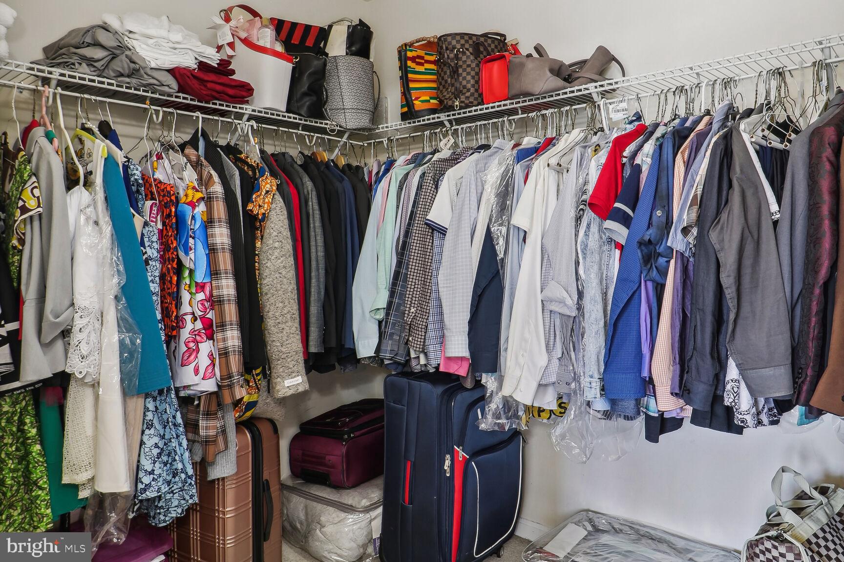 FIELDSTONE FARM - Residential