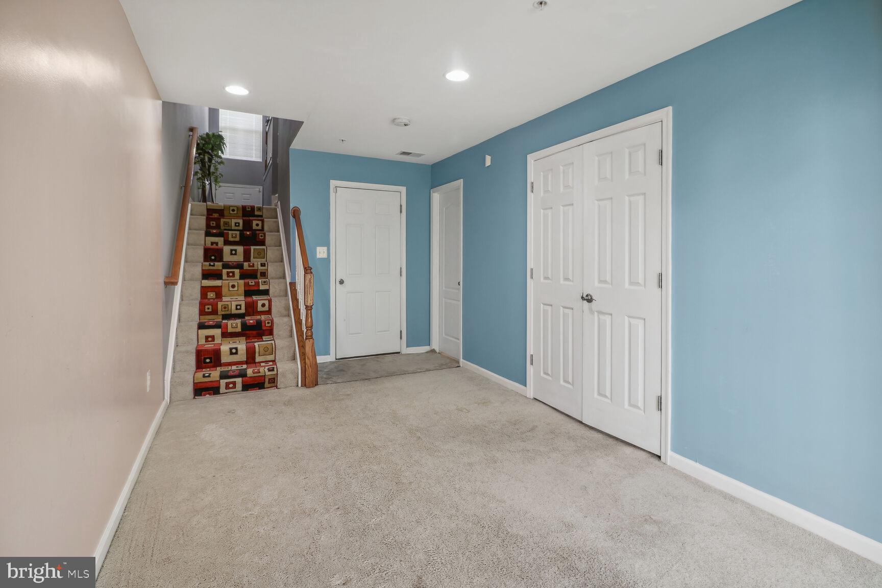 FIELDSTONE FARM - Residential