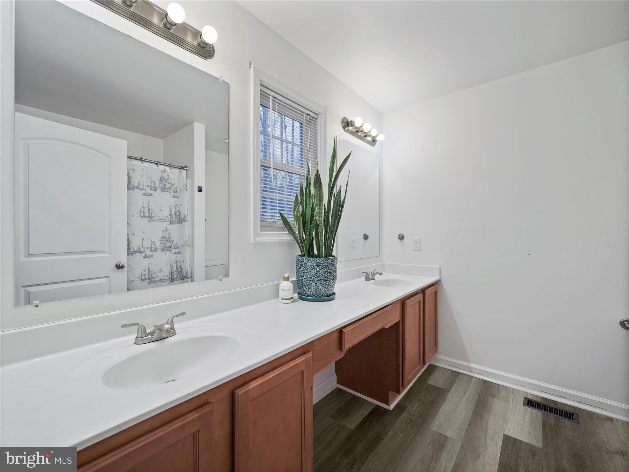 GREAT OAKS RETREAT - Residential