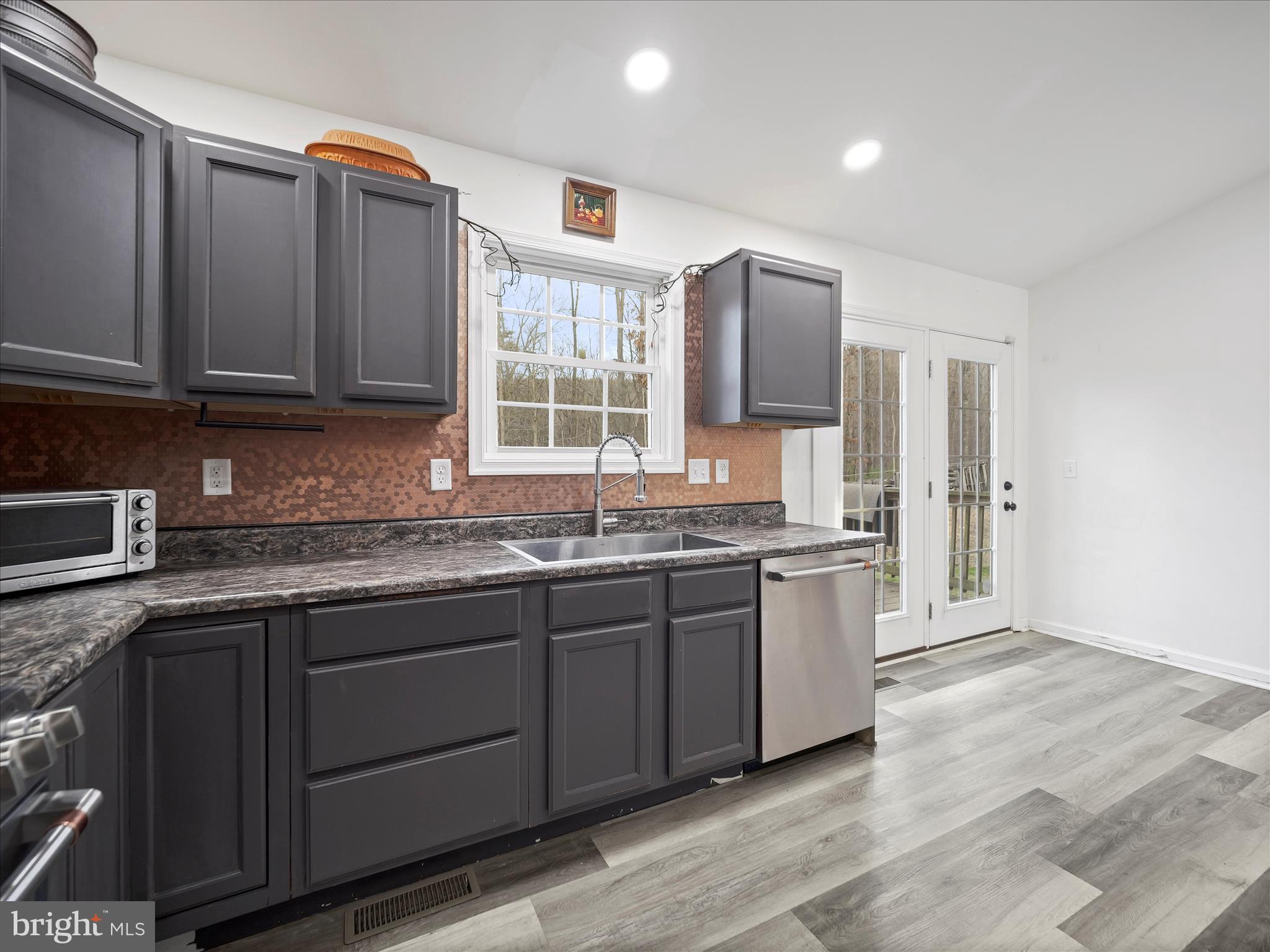 GREAT OAKS RETREAT - Residential