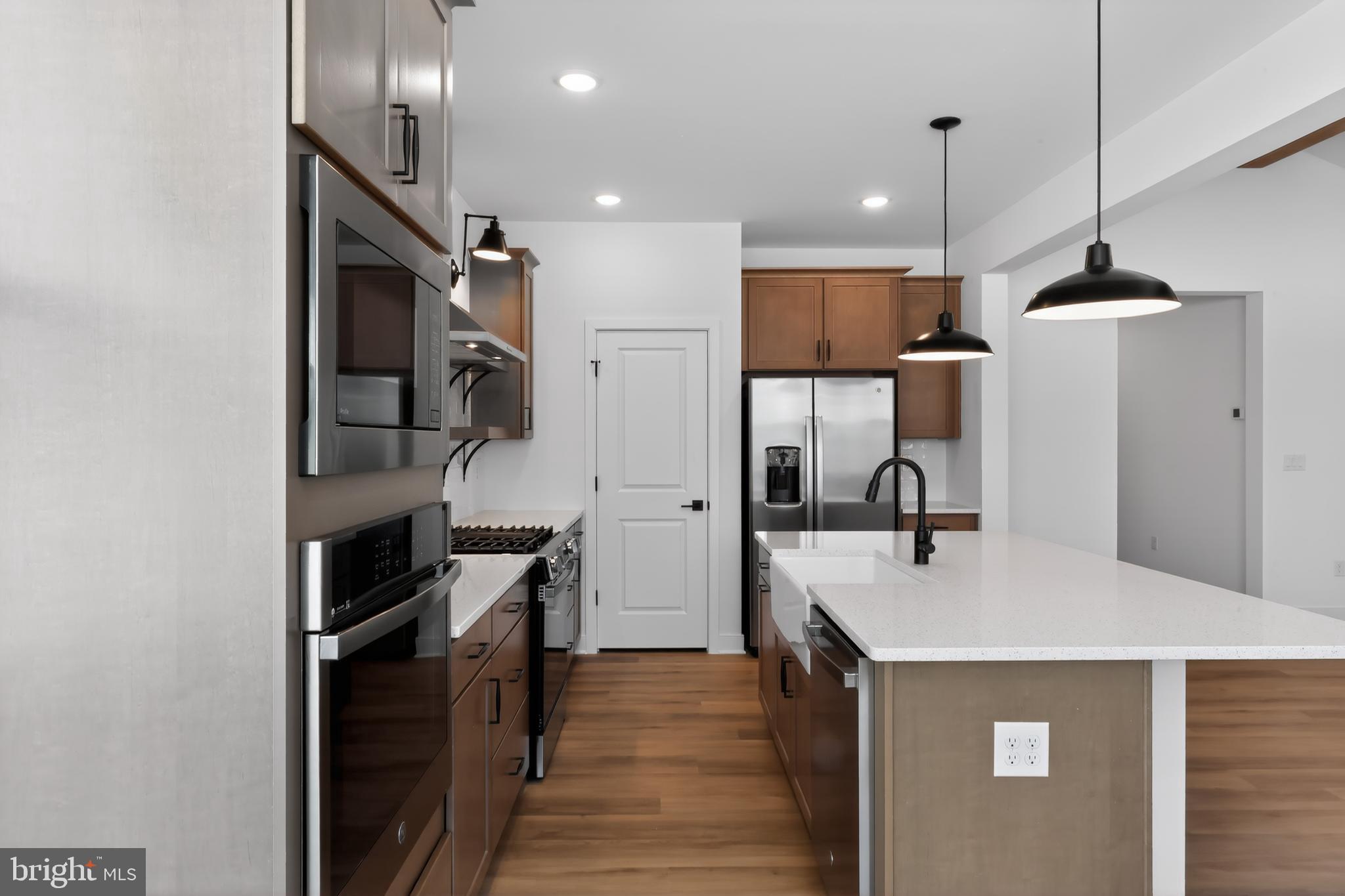 FOUR SEASONS AT HATTERAS HILLS - Residential