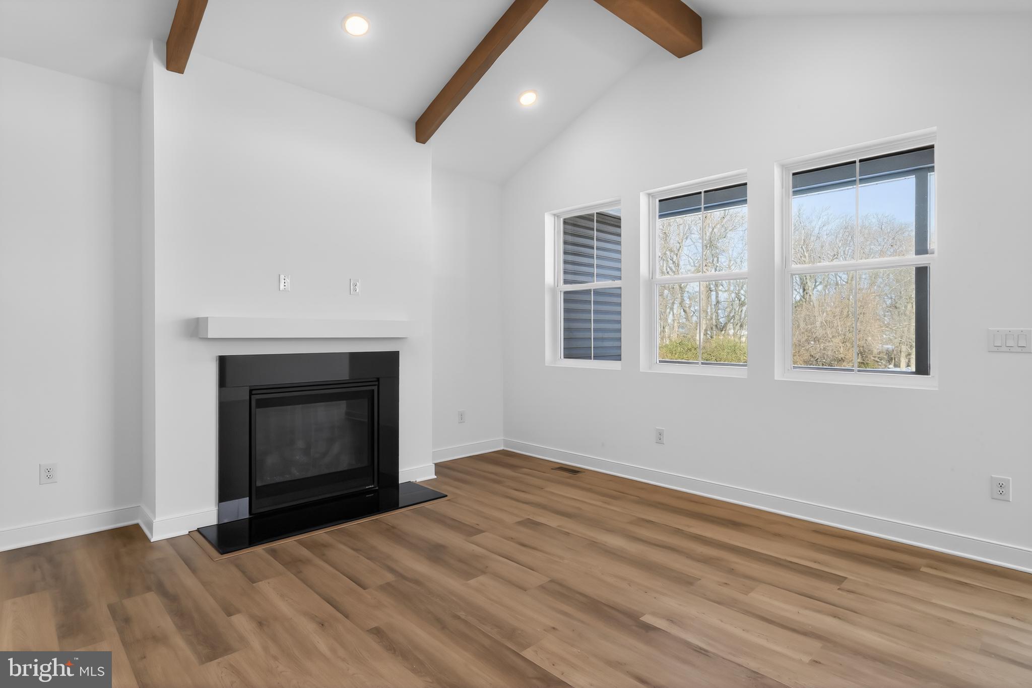 FOUR SEASONS AT HATTERAS HILLS - Residential