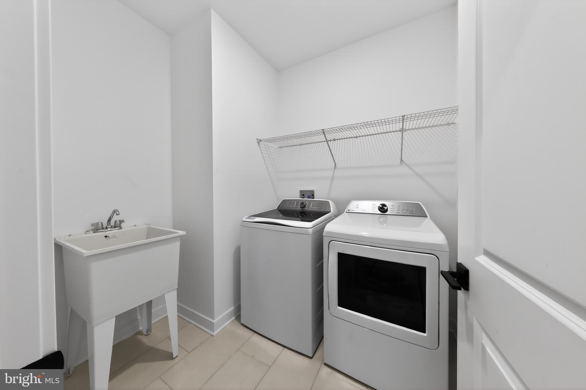 FOUR SEASONS AT HATTERAS HILLS - Residential