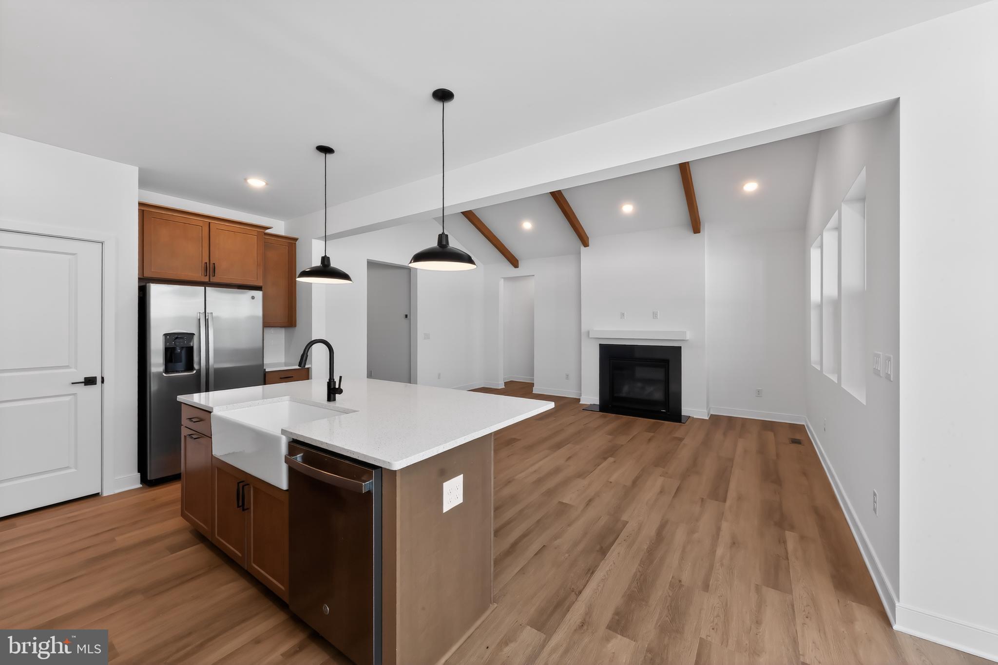 FOUR SEASONS AT HATTERAS HILLS - Residential