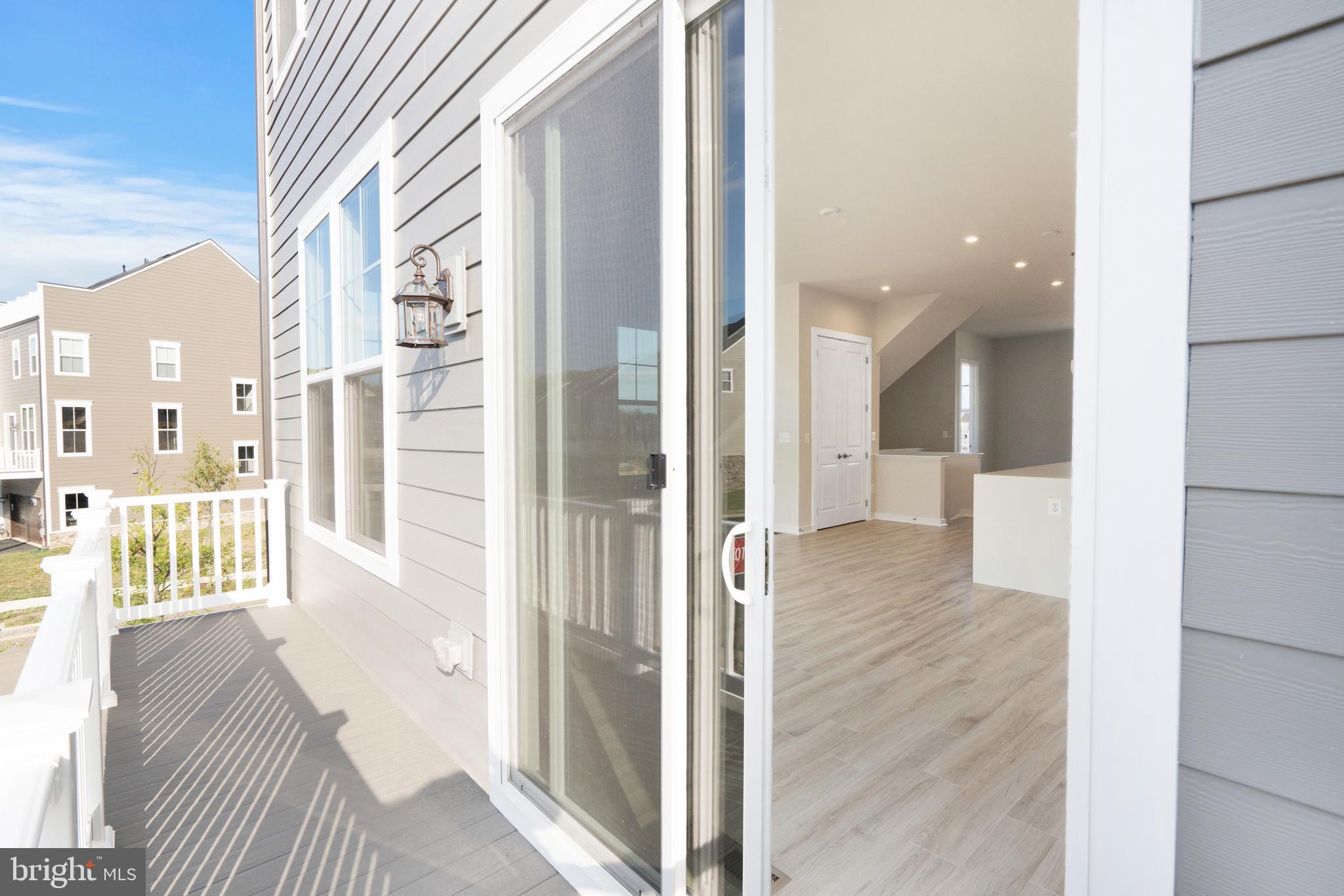 POTOMAC SHORES - Residential