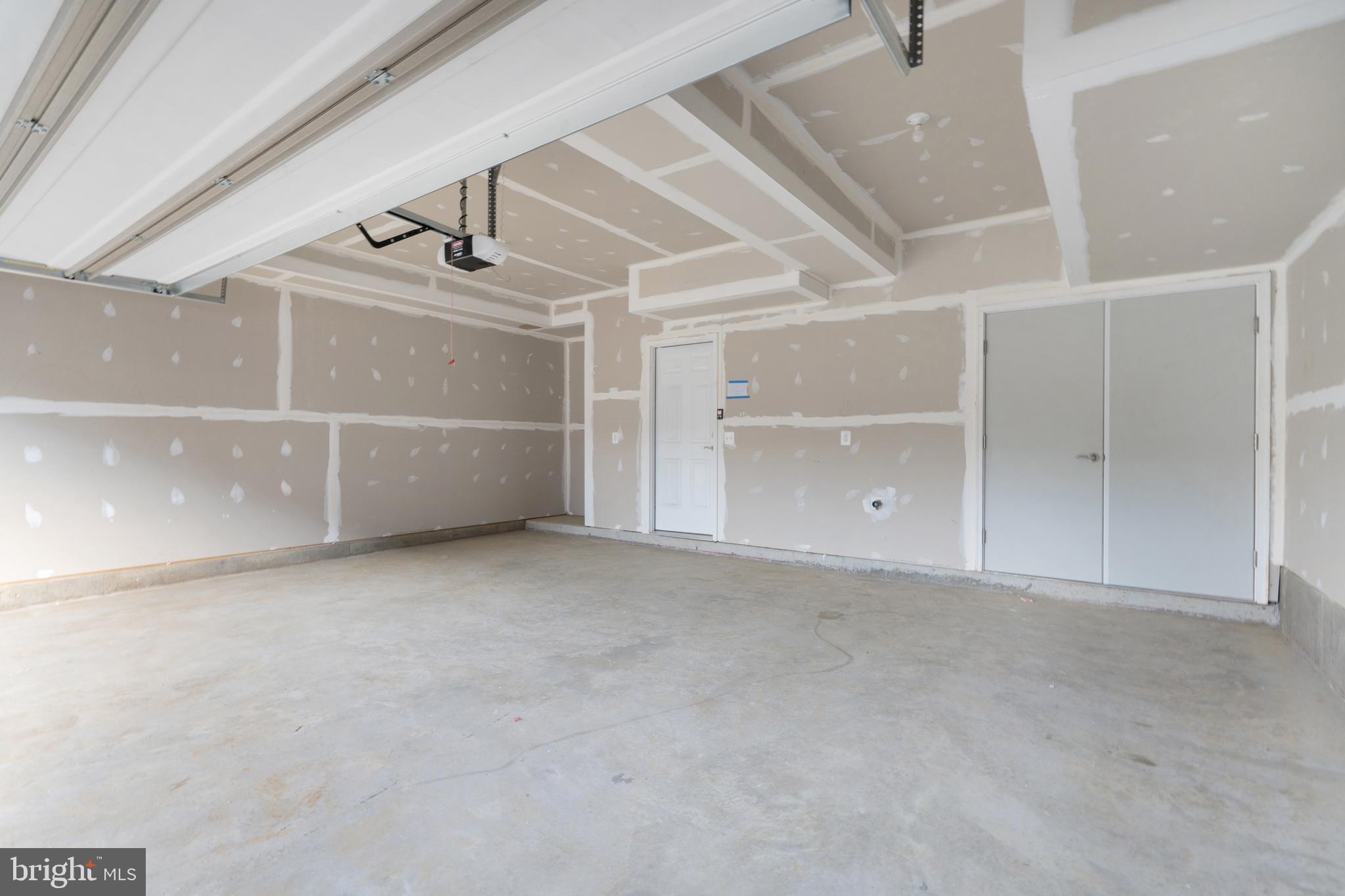 POTOMAC SHORES - Residential