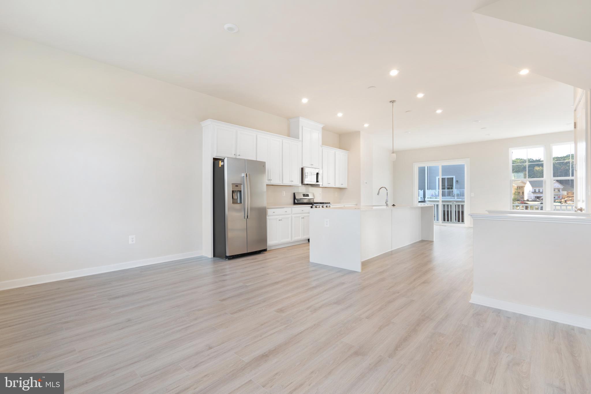 POTOMAC SHORES - Residential