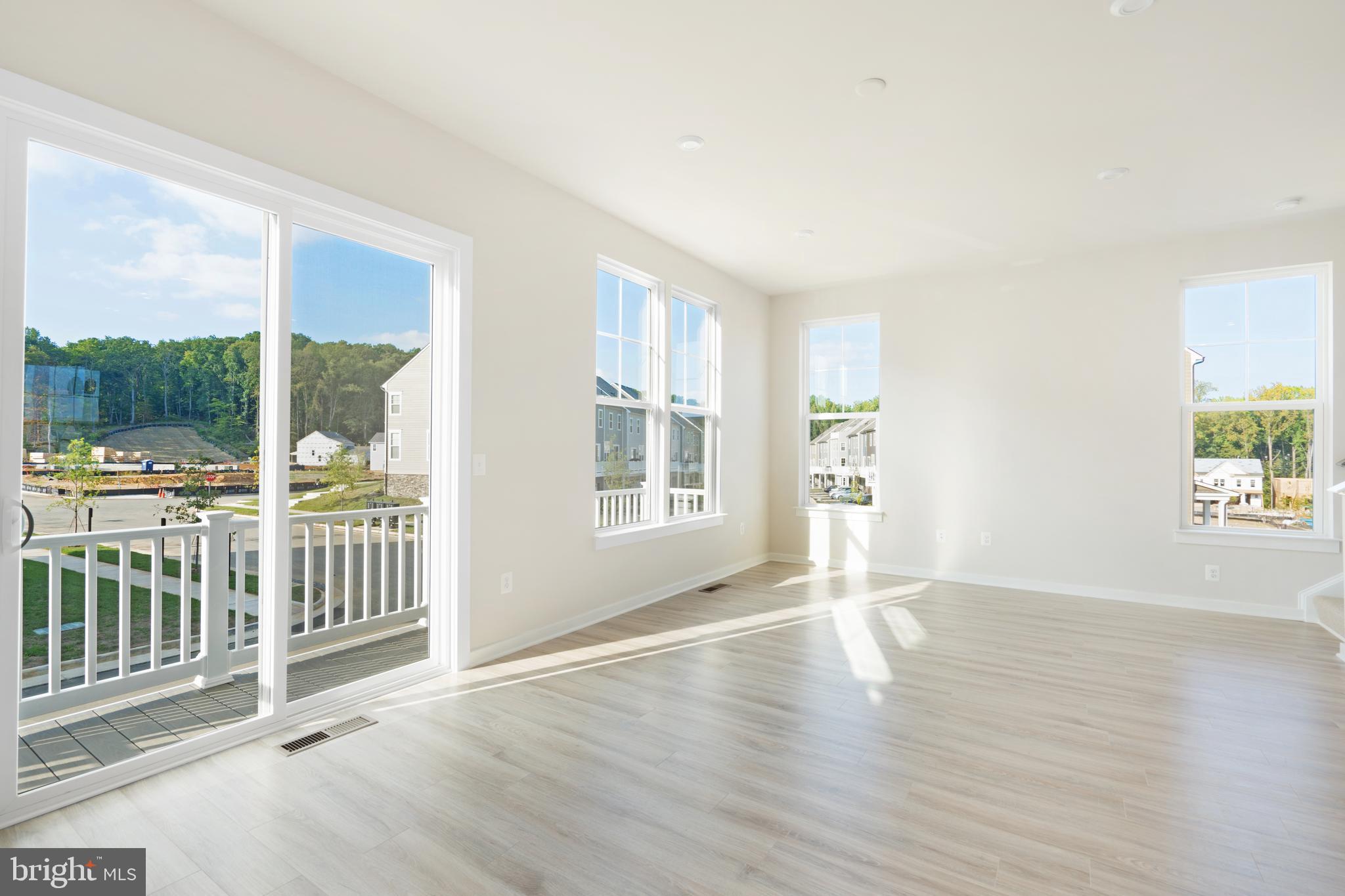 POTOMAC SHORES - Residential